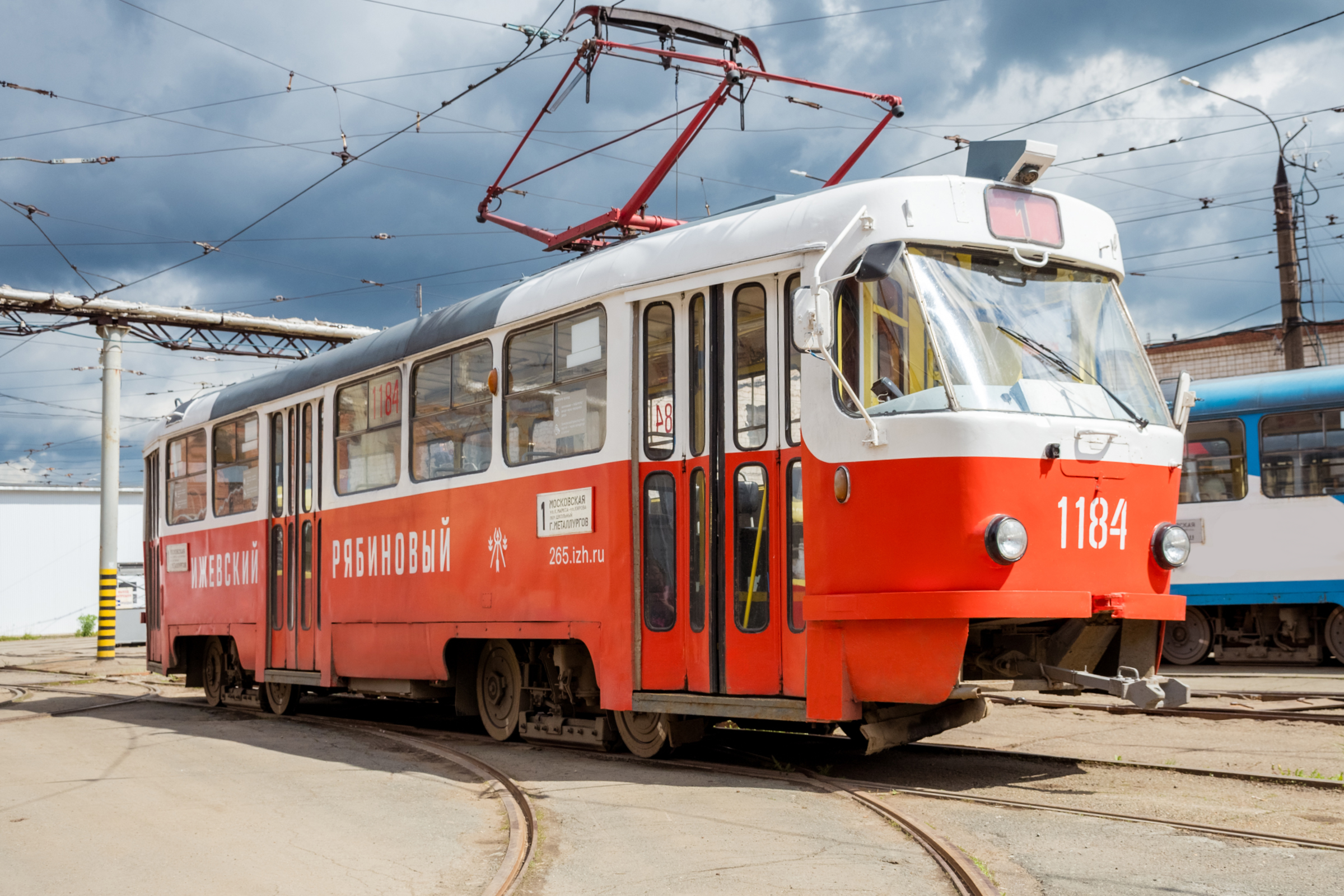 Ижевский рябиновый — Изображение №25 — Брендинг на Dprofile