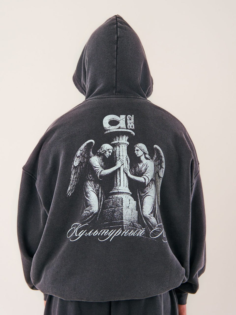 ARCHIVE 812 - Дизайн коллекции одежды — Изображение №2 — Брендинг на Dprofile