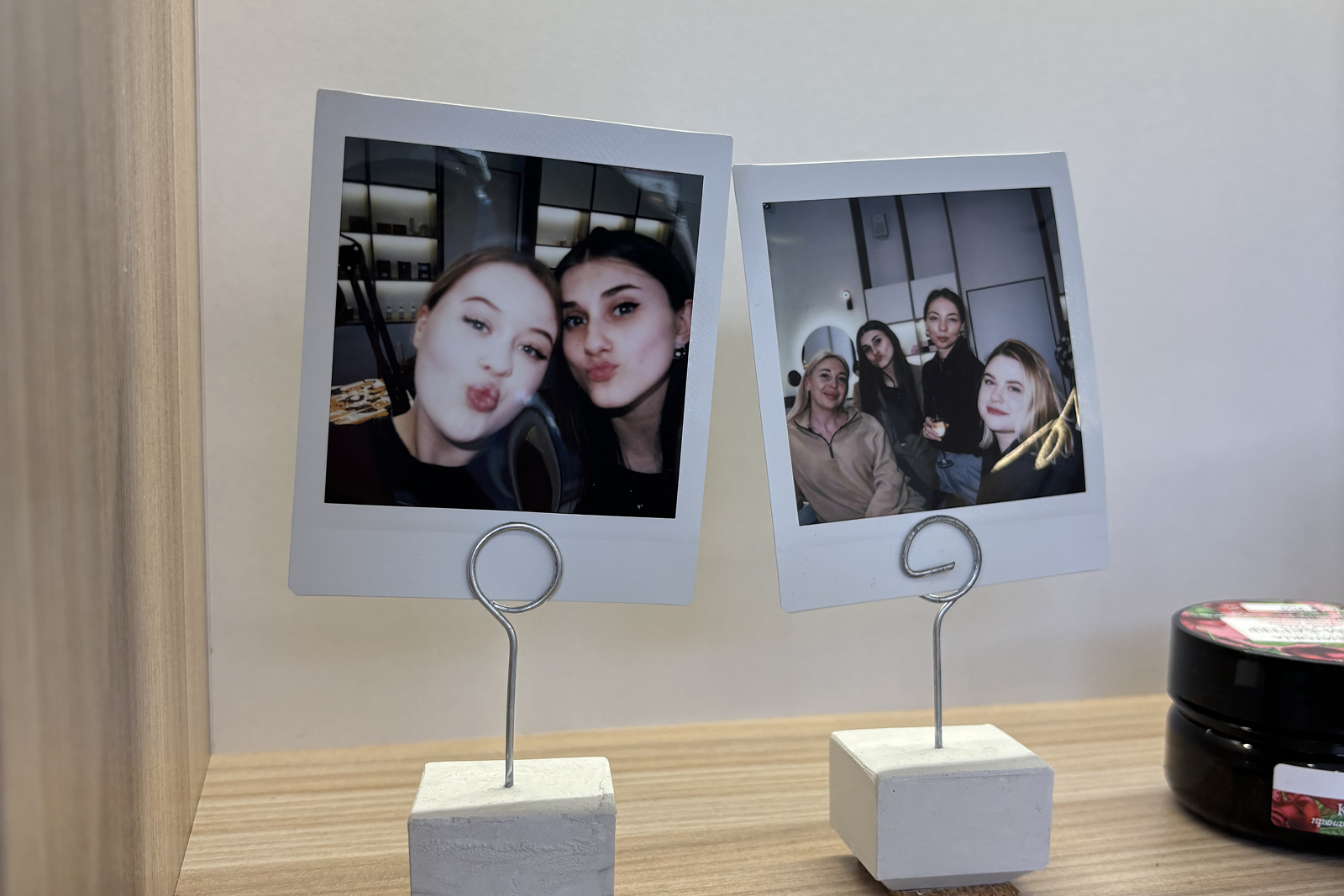 Большое Красное Яблоко | Ребрендинг ногтевой студии — Изображение №14 — Брендинг, Графика на Dprofile