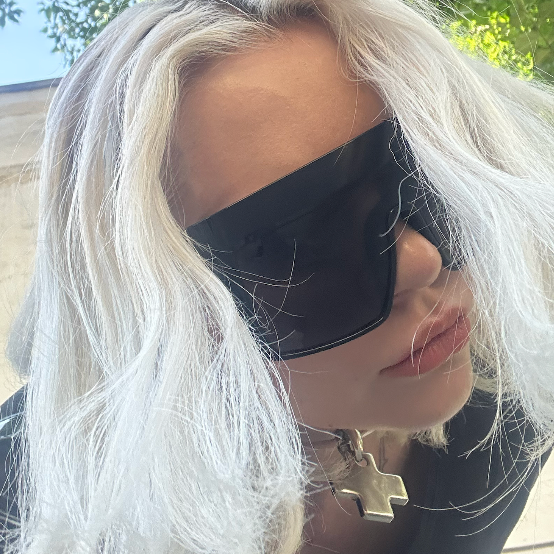 Аватар пользователя Caroline Adams