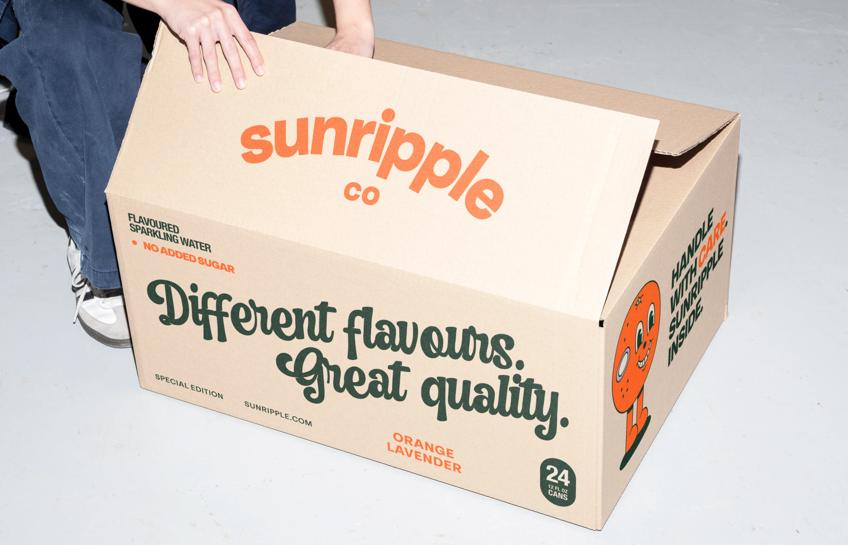 Sunripple — дизайн упаковки и айдентика напитка — Изображение №13 — Брендинг, Иллюстрация на Dprofile