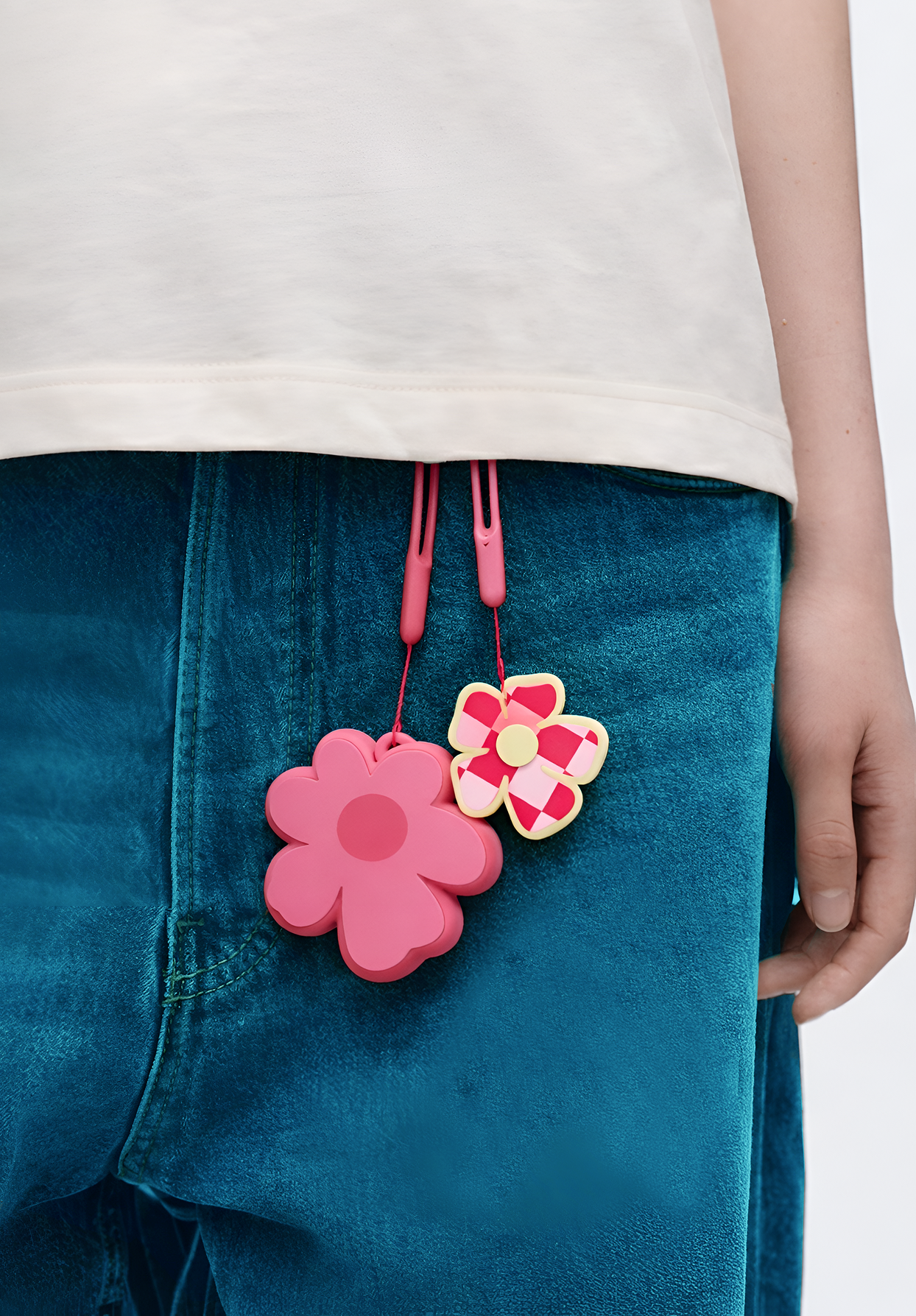 Брендинг крафтовой пивоварни «Bloom&Berry Brewery» — Изображение №22 — Брендинг на Dprofile