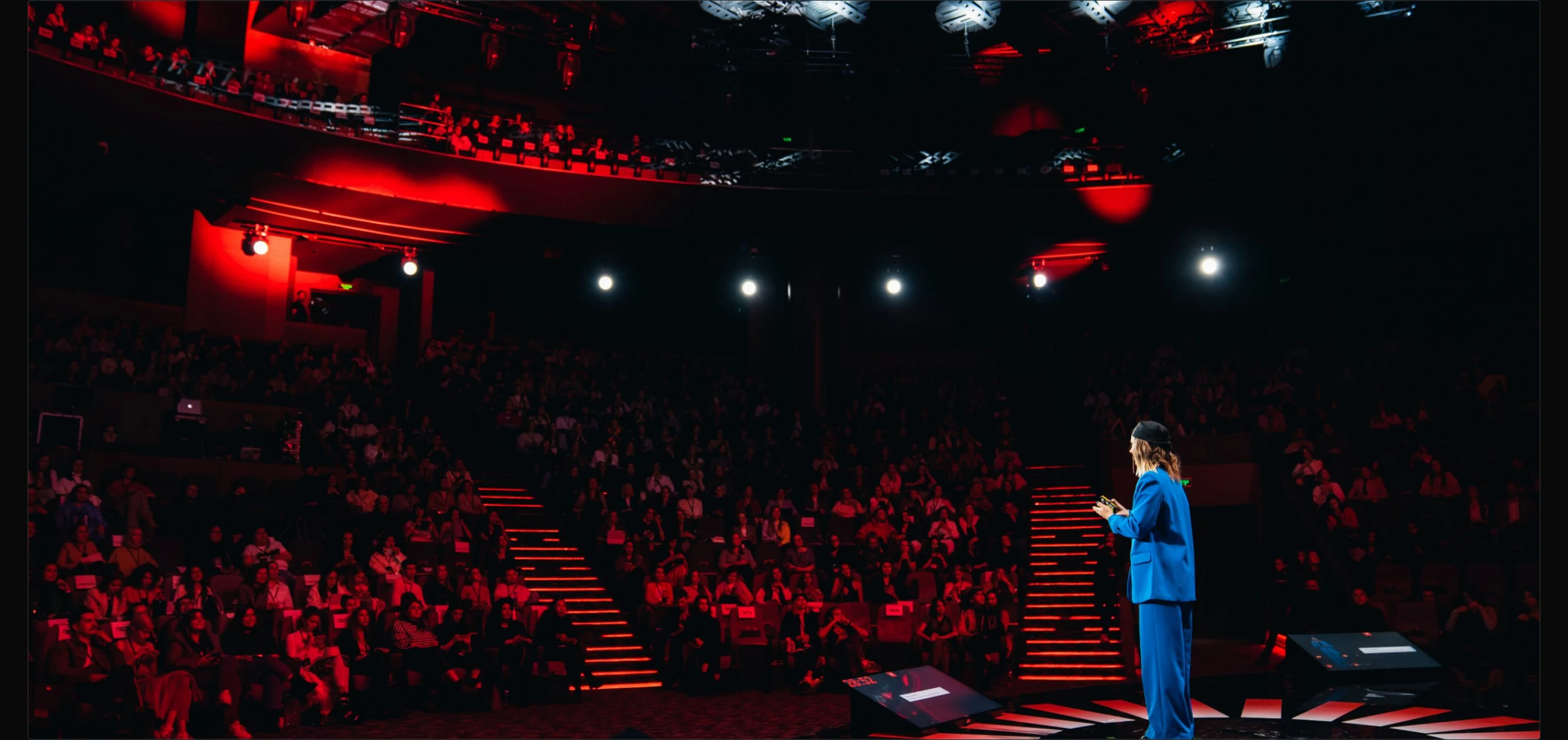 InstaПрожектор | Event Identity for 4 Conferences — Изображение №6 — Интерфейсы, Брендинг на Dprofile