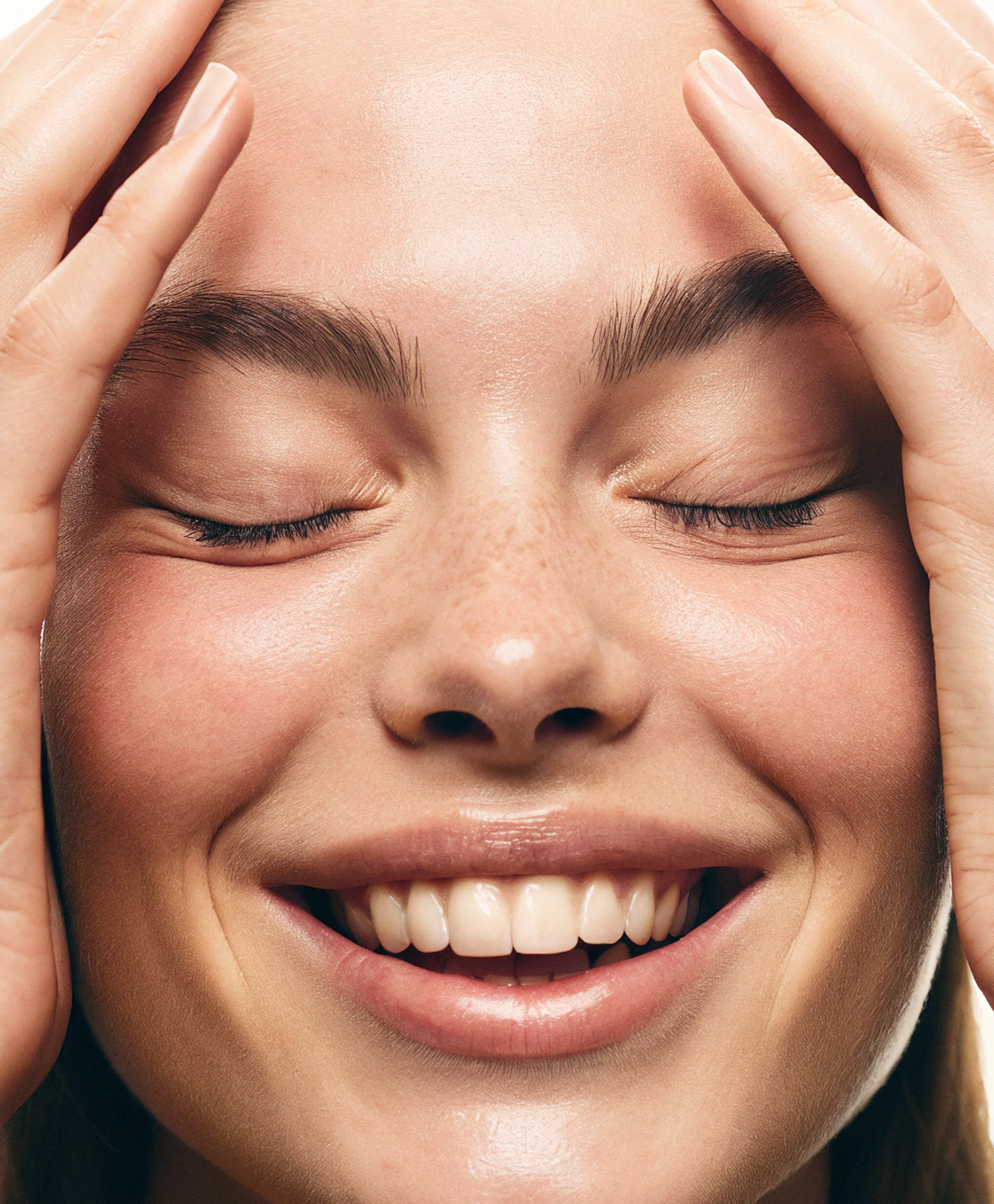 CELLEA | Premium Skincare E-Commerce Website — Изображение №6 — Интерфейсы, Брендинг на Dprofile