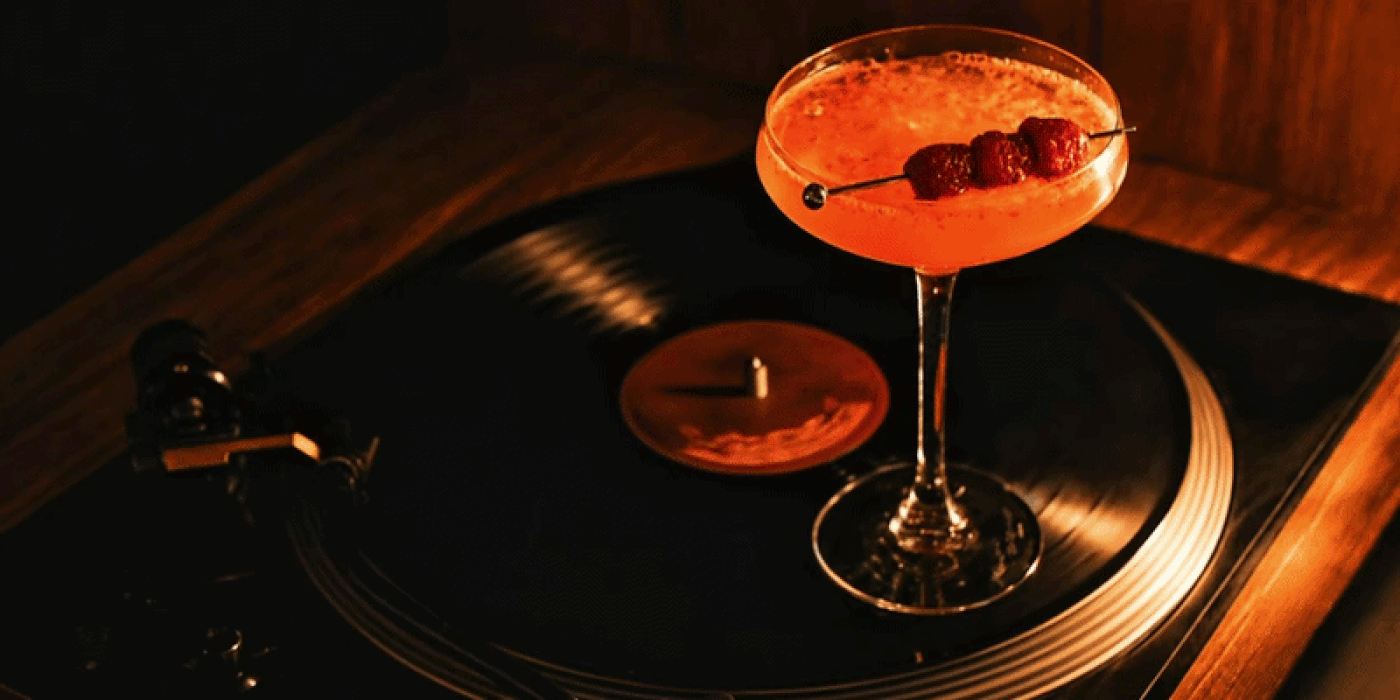 Bottles&Beats bar / Фирменный стиль — Изображение №1 — Брендинг на Dprofile
