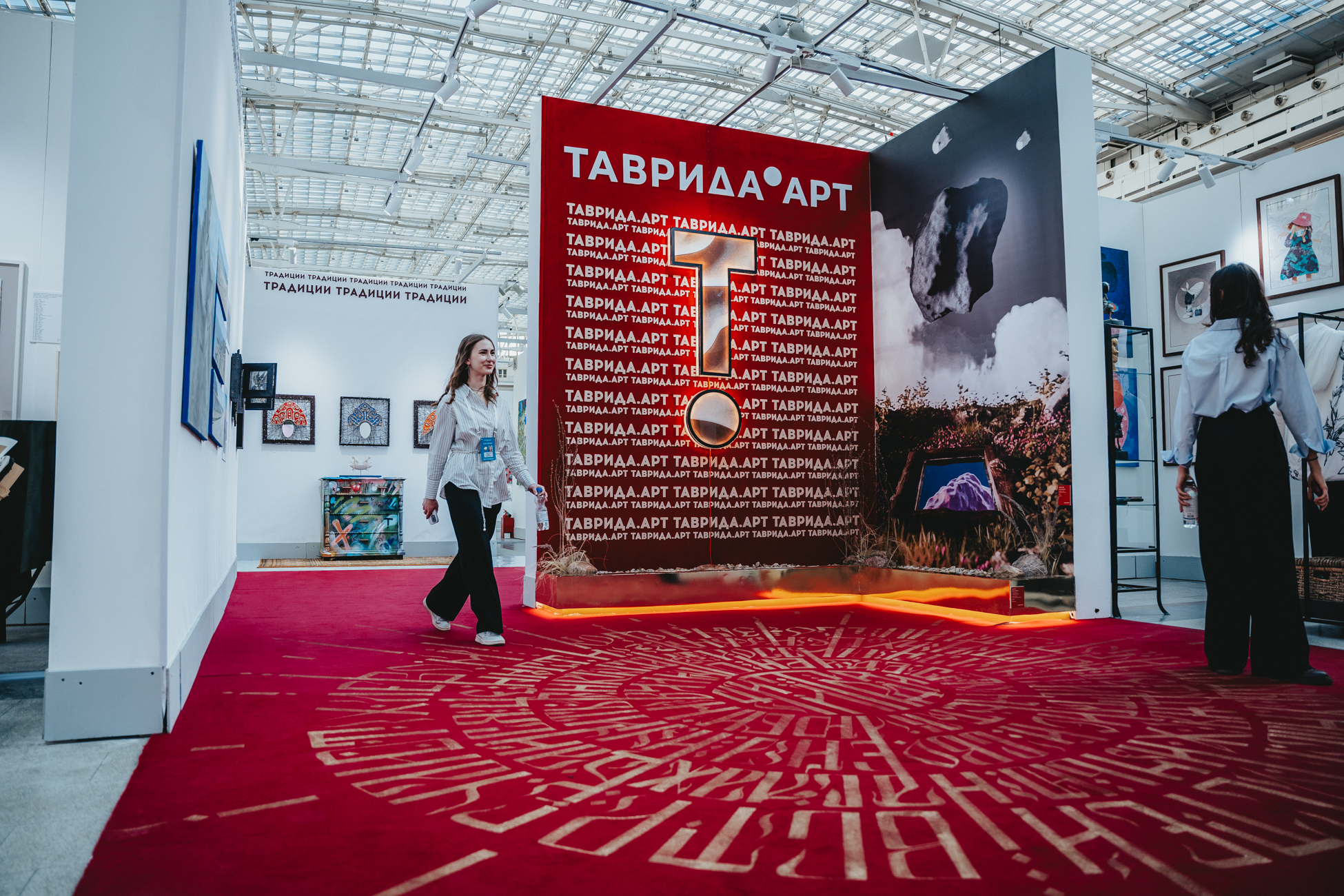 Выставочные корнеры «ПОКОЛЕНИЕ Т» — Изображение №3 — Брендинг, Архитектура на Dprofile