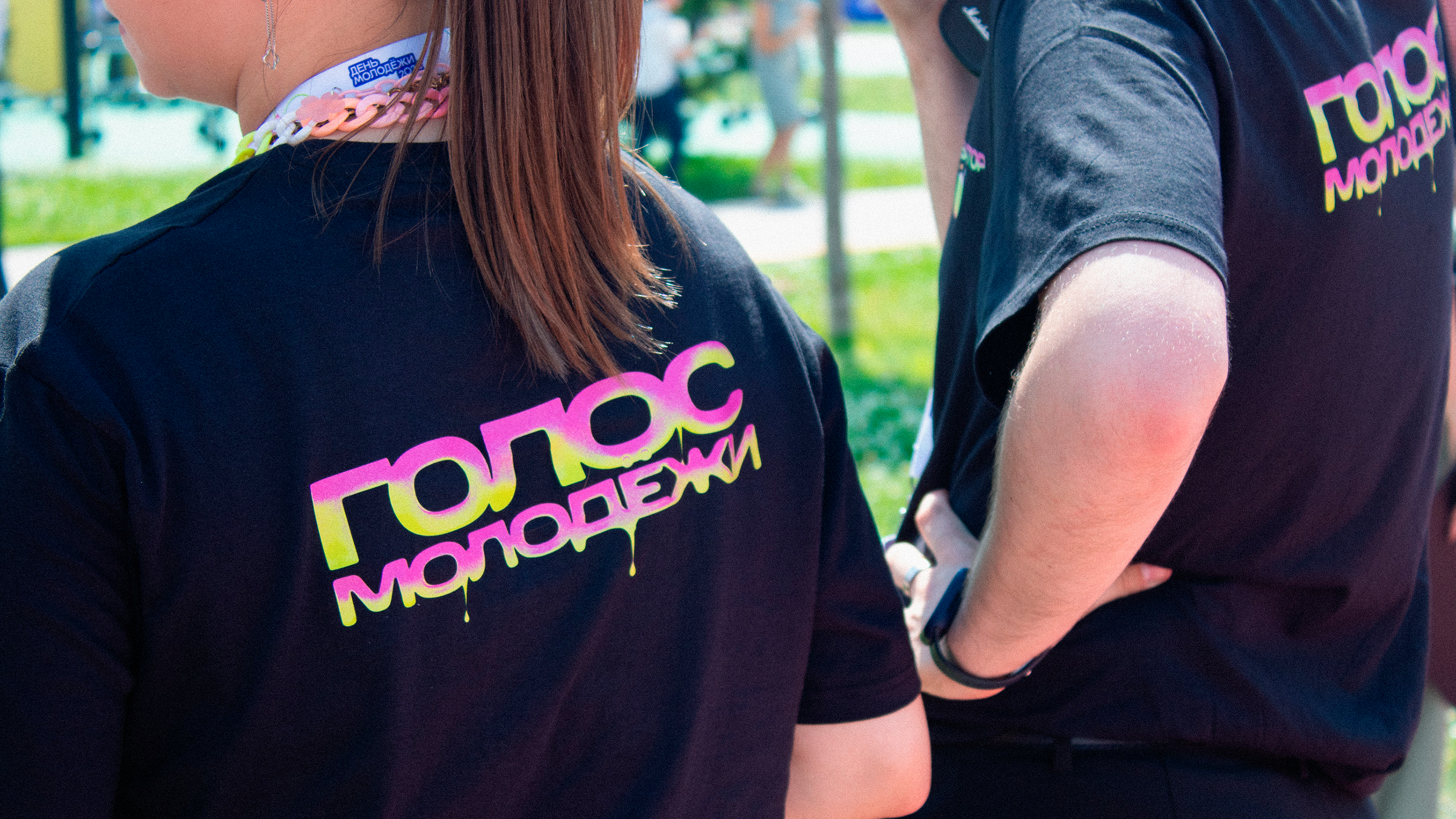 МЕРЧ для молодёжного проекта Дебаттл — Изображение №6 — Брендинг, Графика на Dprofile