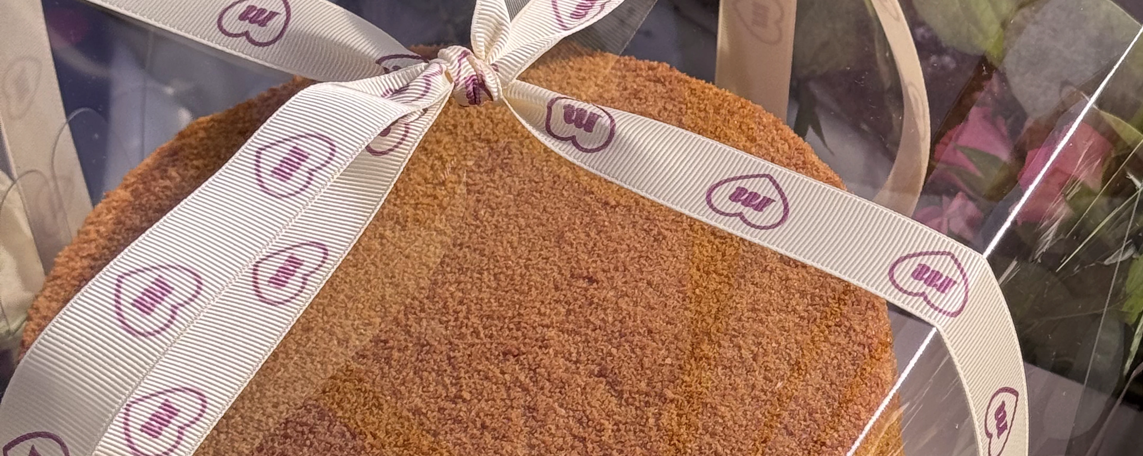 Maybe | Брендинг для кондитерской и кафе — Изображение №4 — Брендинг на Dprofile