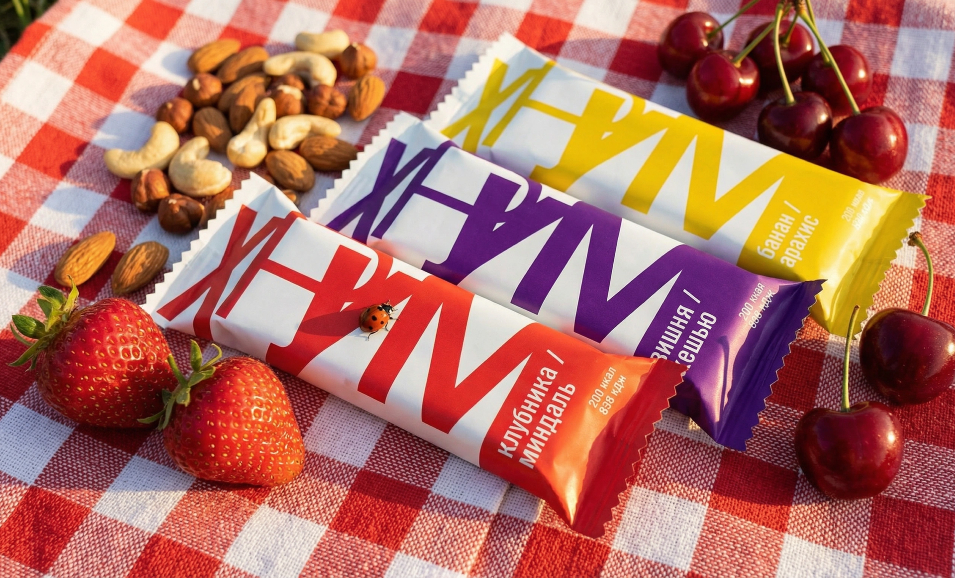 Хрум, полезные снеки — Изображение №4 — Брендинг, Промдизайн на Dprofile