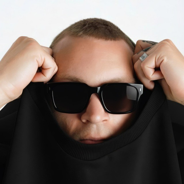 Аватар пользователя Саша Ду́гинов