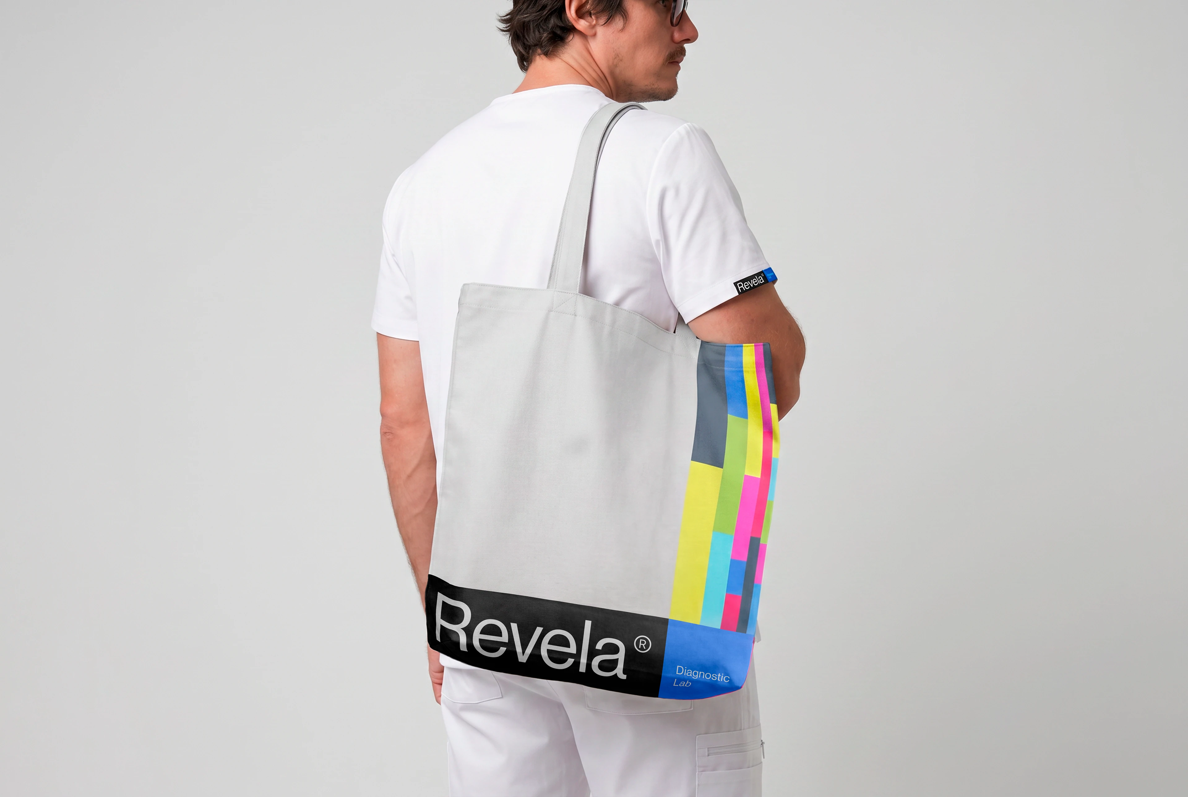Revela — Изображение №4 — Брендинг на Dprofile