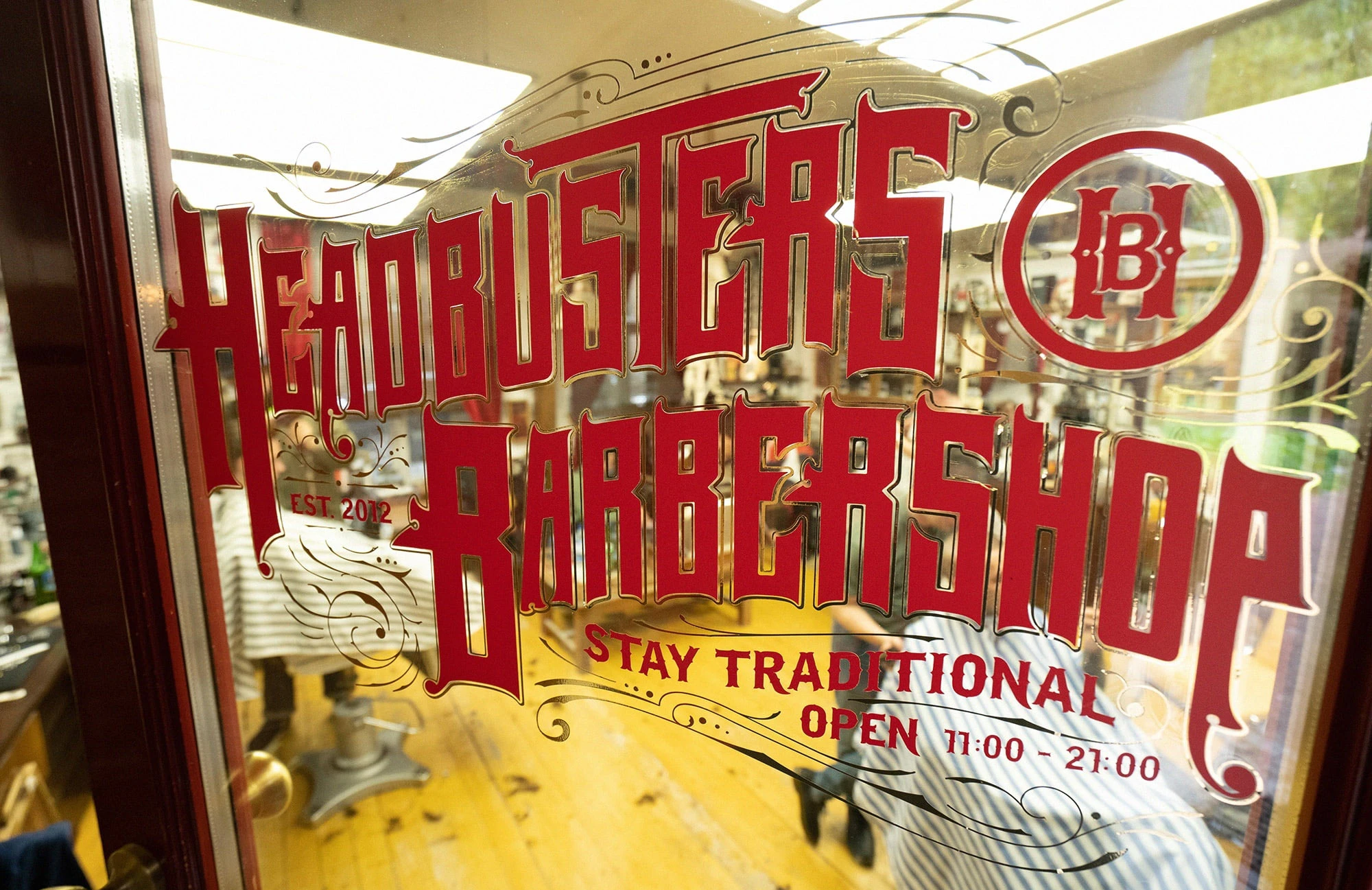 HEADBUSTERS BARBERSHOP — Изображение №2 — Брендинг на Dprofile