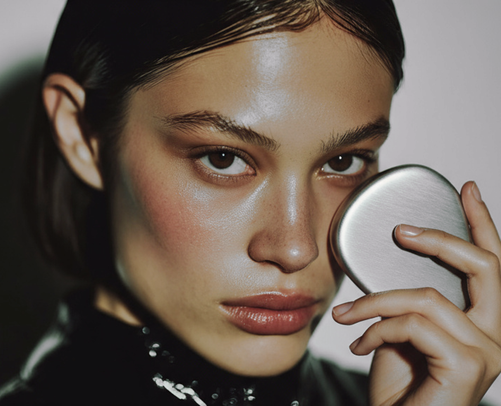 Айдентика косметического бркенда — Брендинг на Dprofile