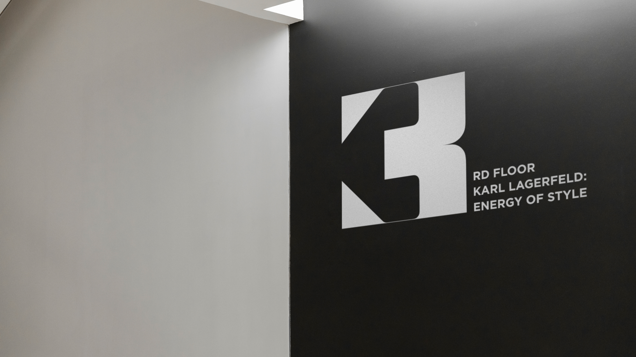 KARL LAGERFELD | Font — Изображение №13 — Брендинг, Графика на Dprofile