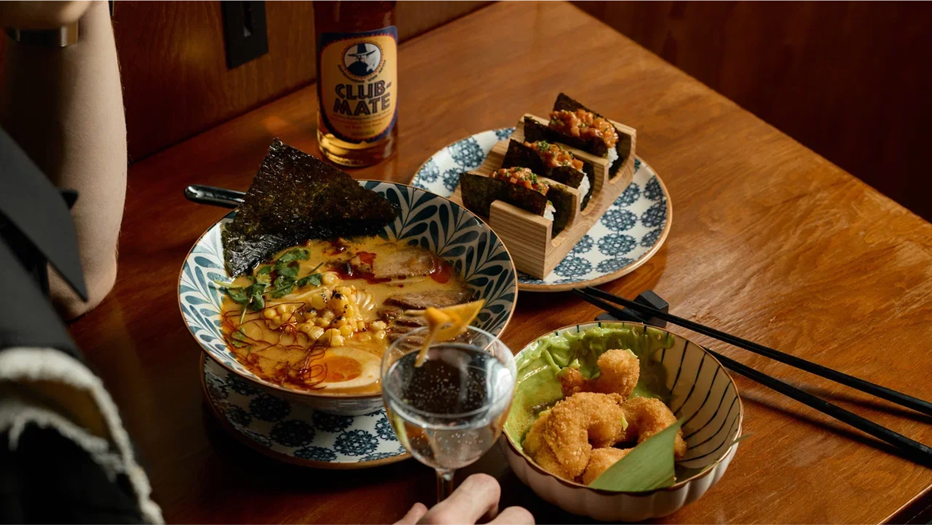 WAREHOUSE © 2025 — Изображение №13 — Интерфейсы, Брендинг на Dprofile