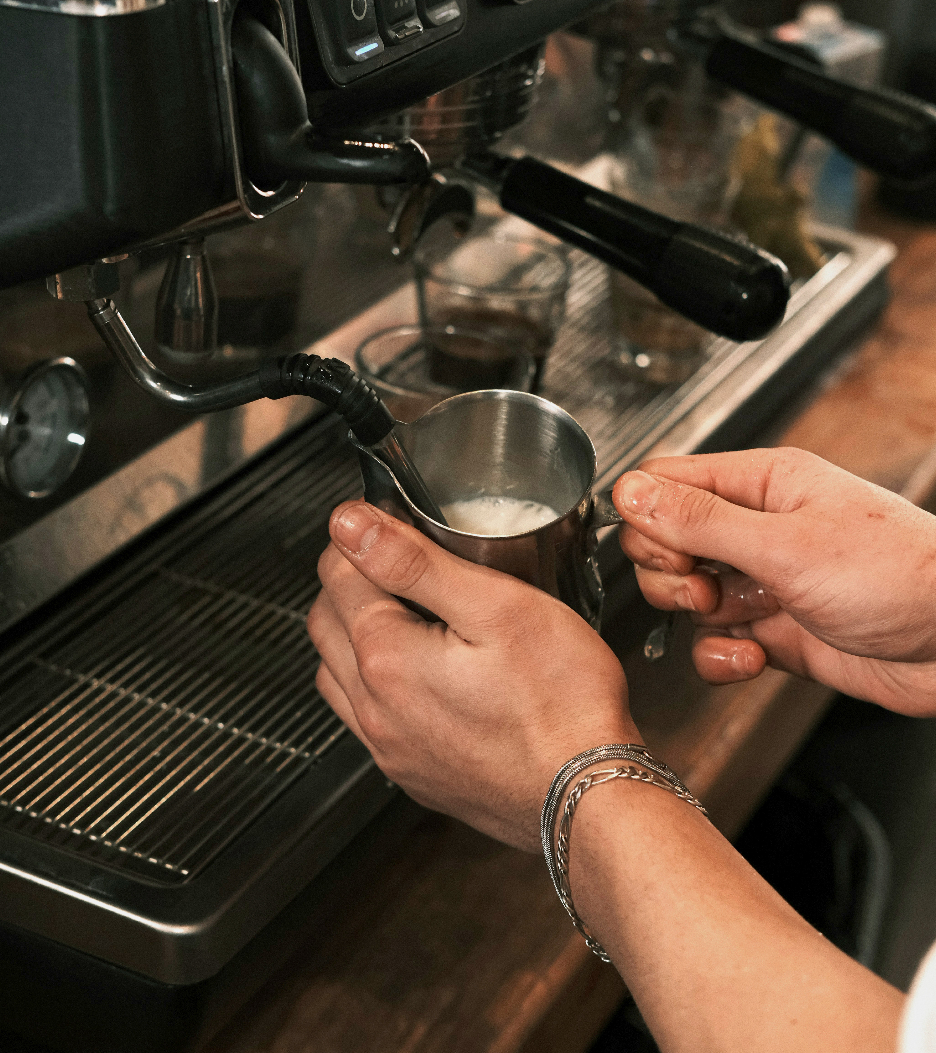 Ребрендинг кофейни Борис Сонный — Изображение №14 — Брендинг на Dprofile