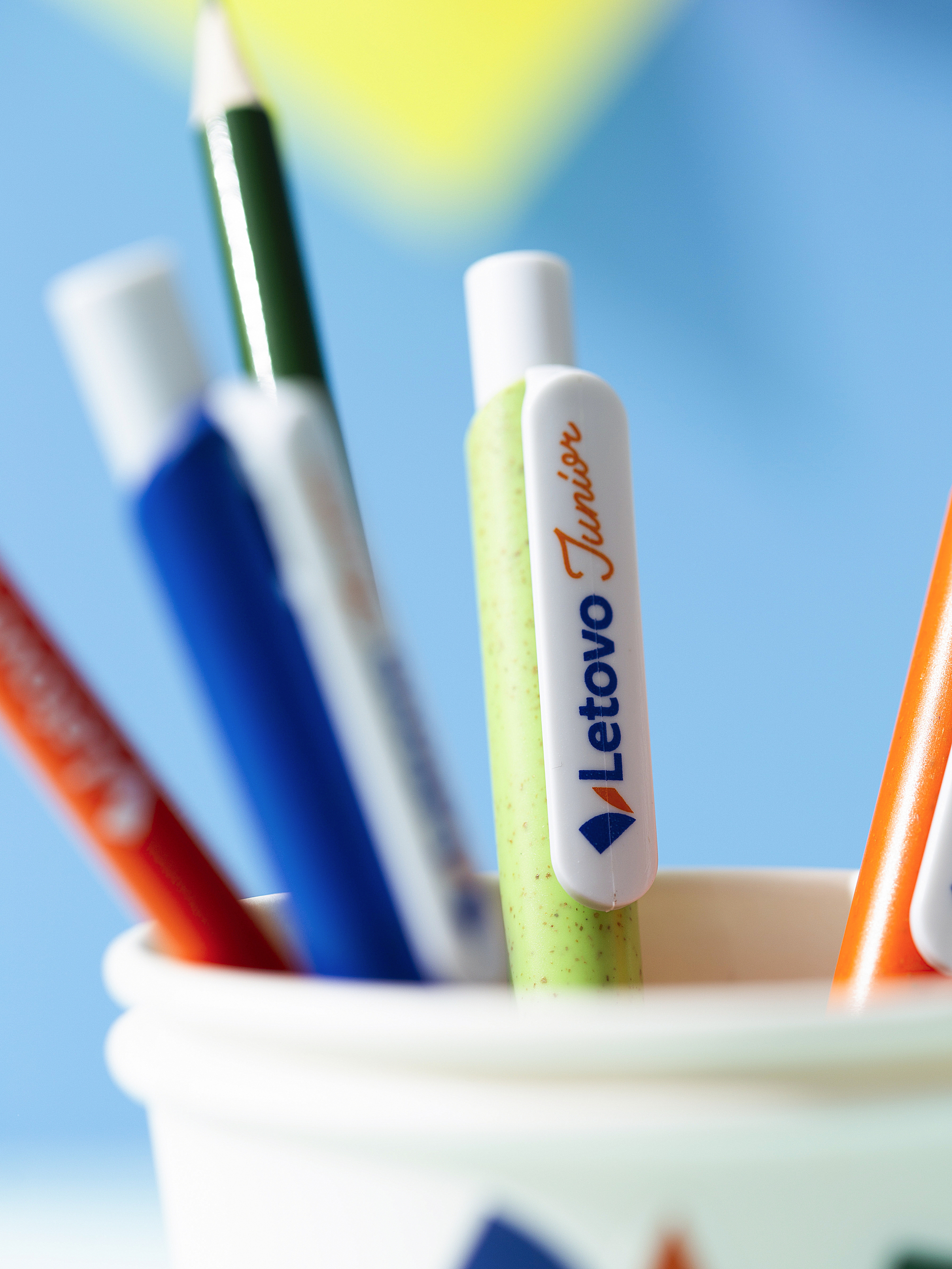 Учеба в стиле «Летово Джуниор» — Изображение №3 — Брендинг на Dprofile