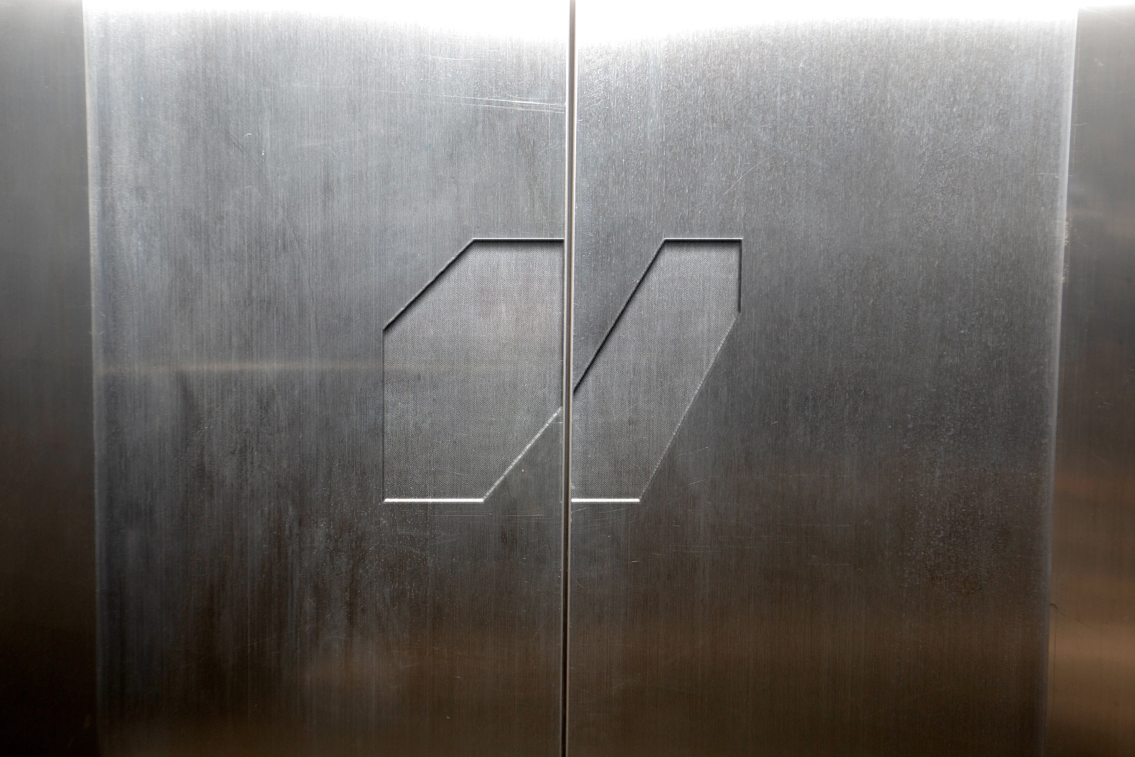 Vtormet — Dynamic Industrial Identity — Изображение №6 — Брендинг на Dprofile