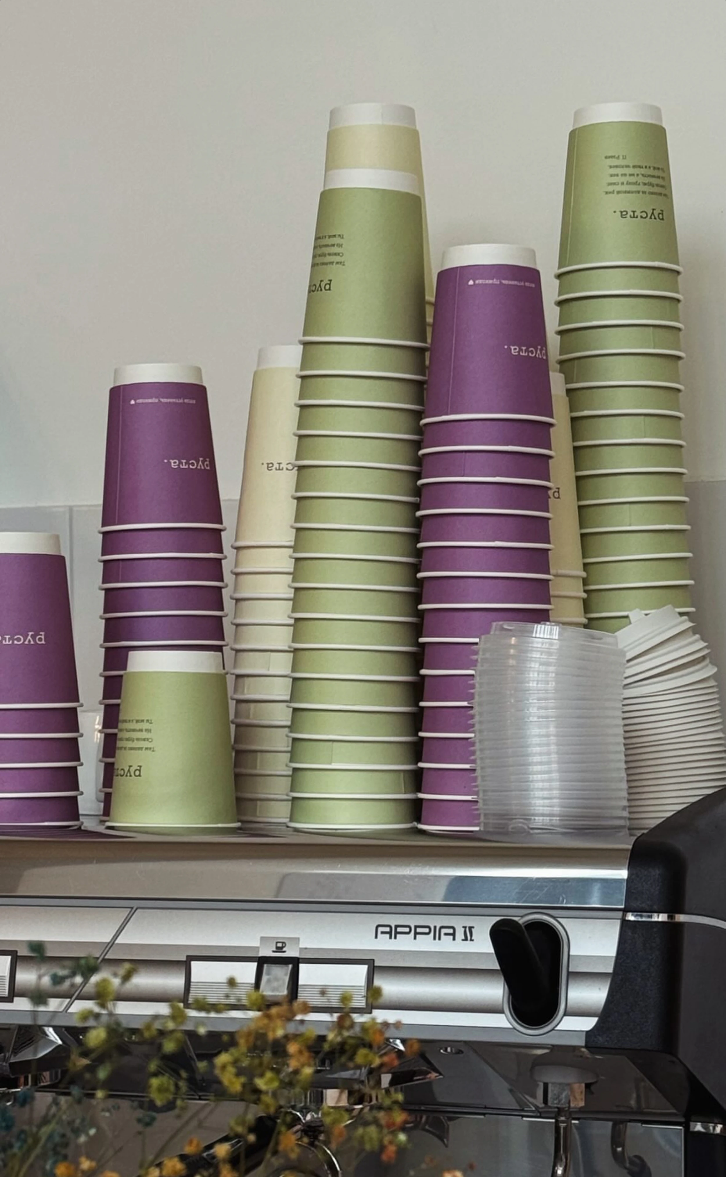 Кофейня руста. COFFEE SHOP — Изображение №10 — Брендинг на Dprofile