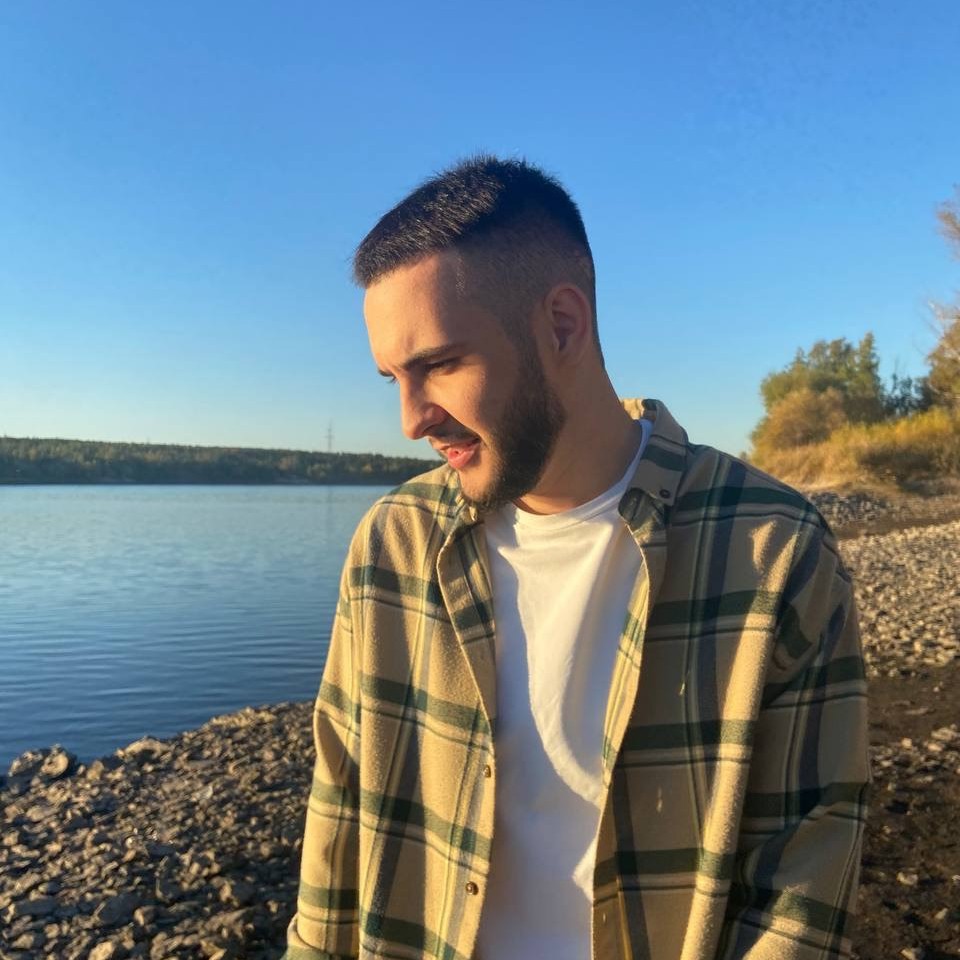 Аватар пользователя Евгений Горелышев