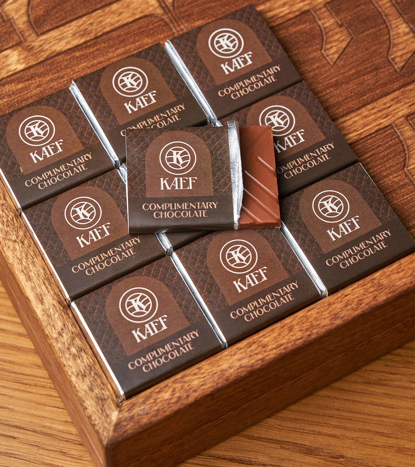 KAEF Brand identity / КАЕФ Айдентика бренда — Изображение №16 — Брендинг на Dprofile