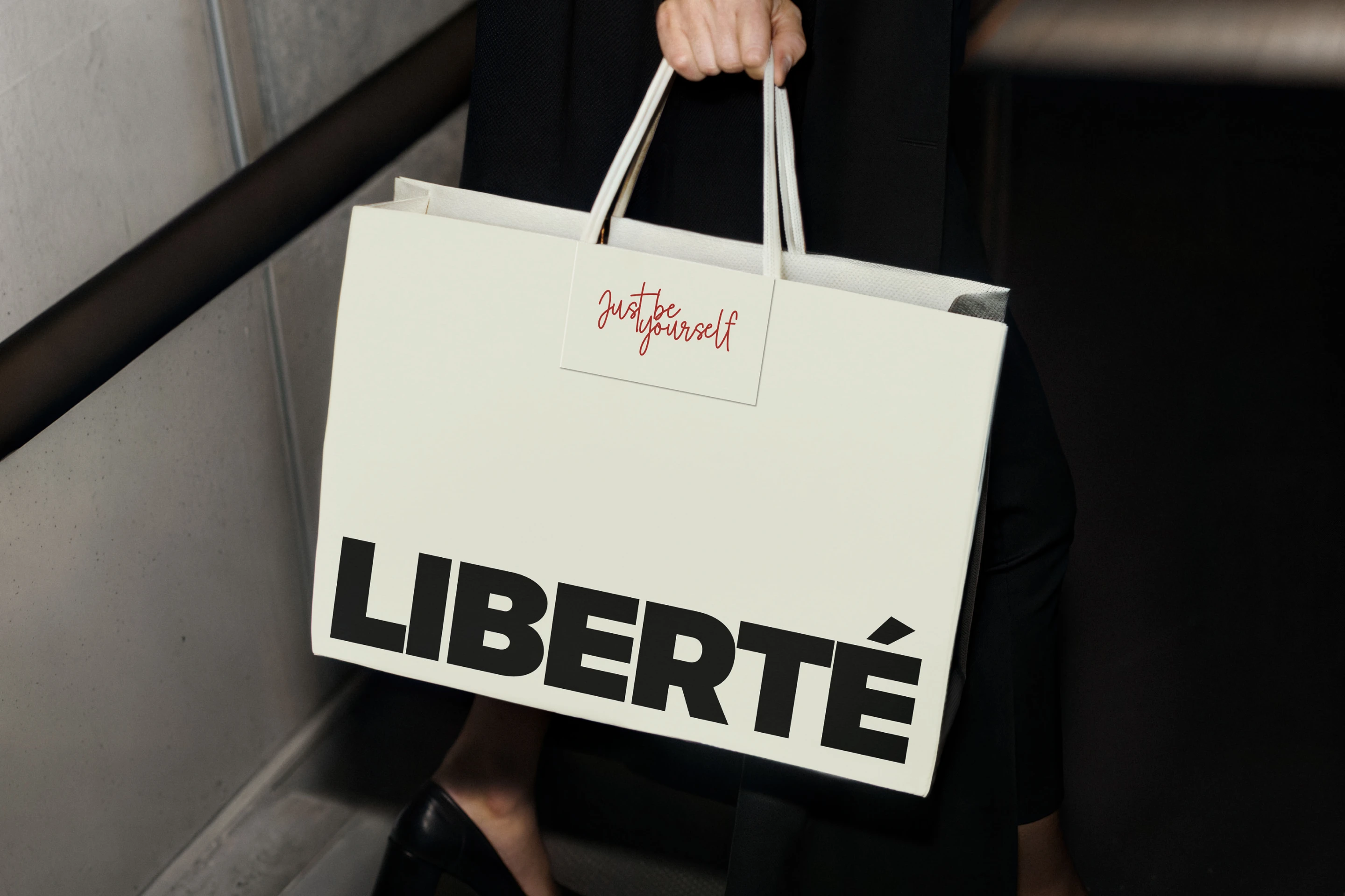 LIBERTÉ / Brand Identity — Изображение №8 — Брендинг на Dprofile