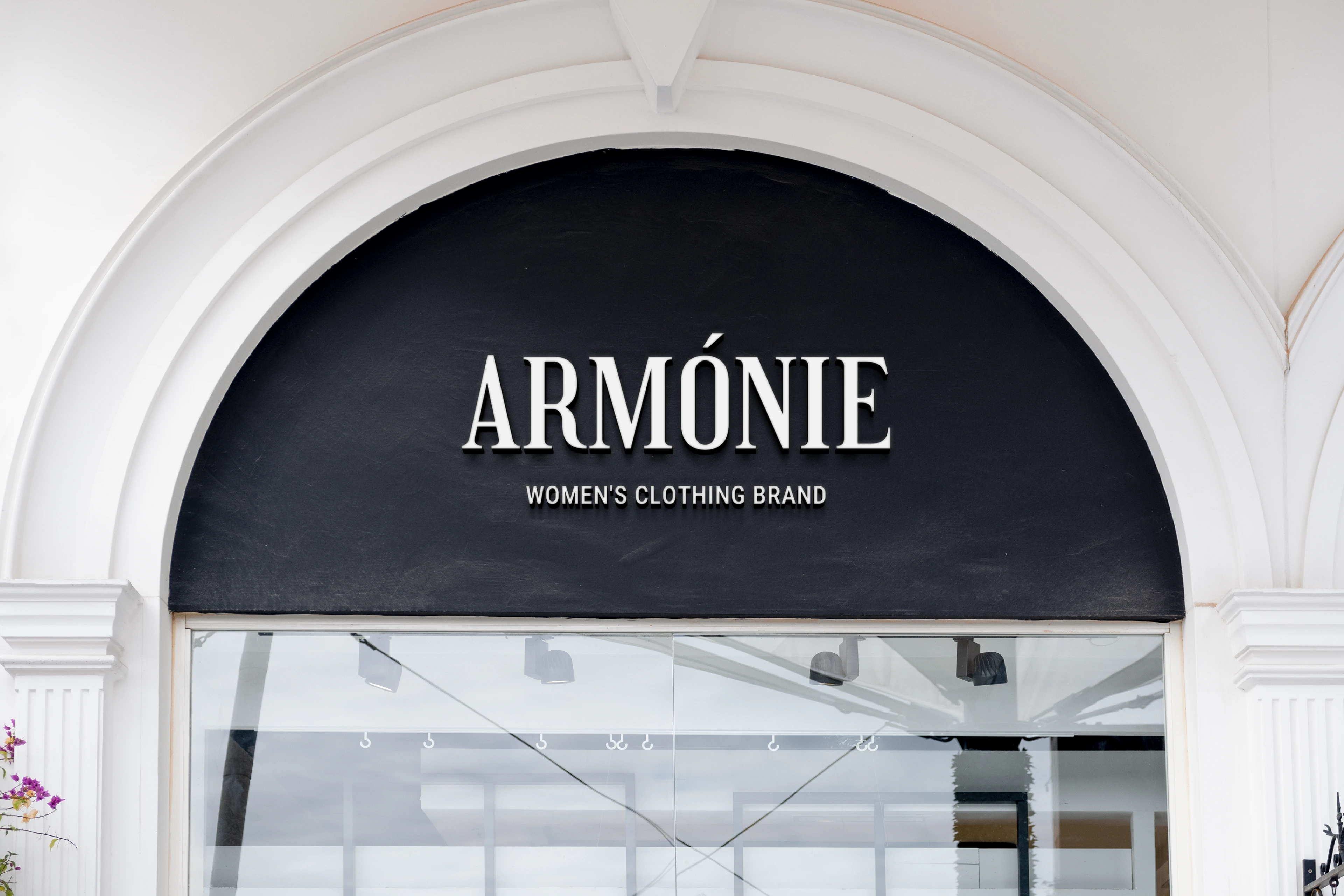 Armо́nie | Айдентика для бренда винтажной женской одежды — Изображение №17 — Брендинг на Dprofile