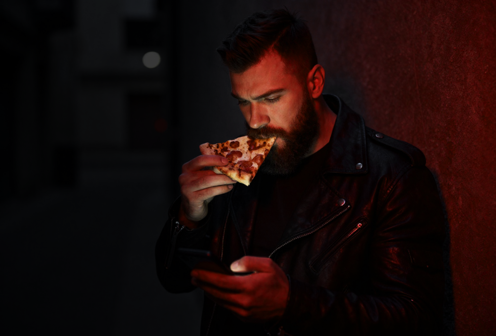 НИ車УЯСЕ | Гараж-бар | Логотип, фирстиль и соцсети — Изображение №11 — Интерфейсы, Брендинг на Dprofile