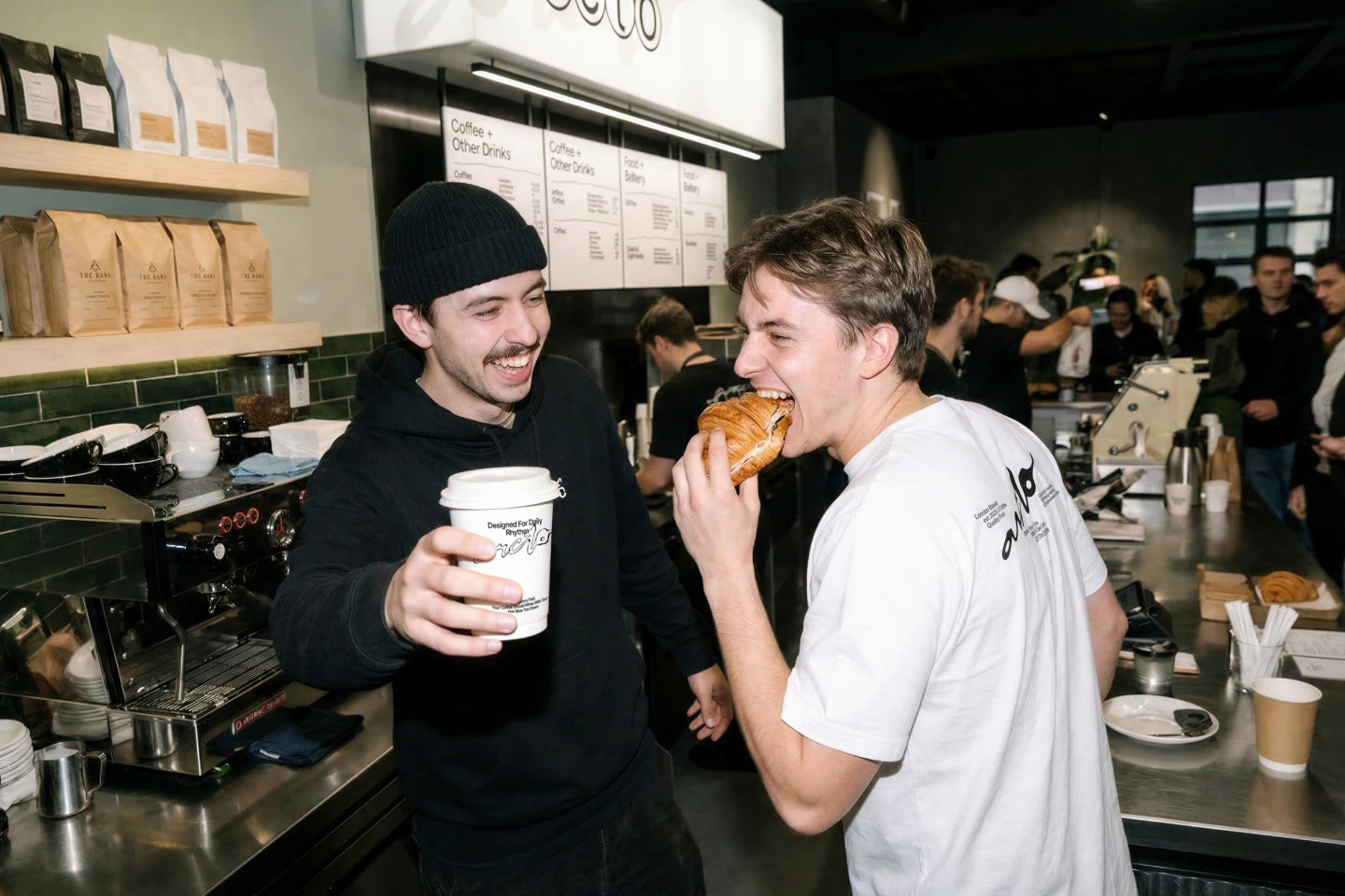 Arcto | Айдентика для кофейни — Изображение №24 — Брендинг, Графика на Dprofile