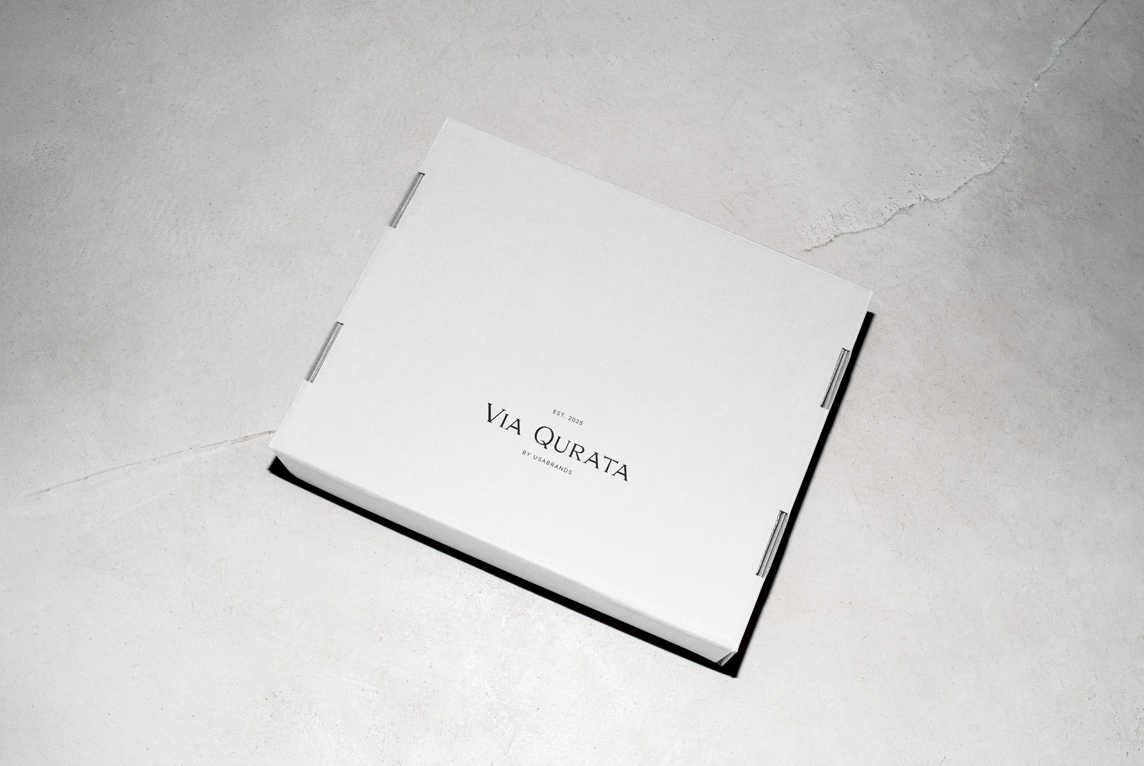 Айдентика Фирменный стиль Логотип бренда одежды — Изображение №16 — Брендинг, Графика на Dprofile