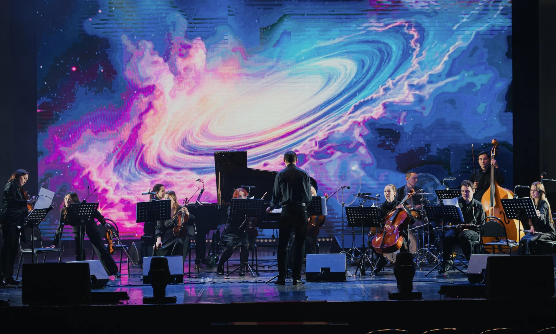 Брендбук для гастрольного оркестра «Sole concerts» — Изображение №3 — Брендинг на Dprofile