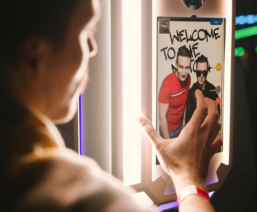 Dodo Prime 2025: KV и оформление — Изображение №30 — Брендинг, Анимация на Dprofile