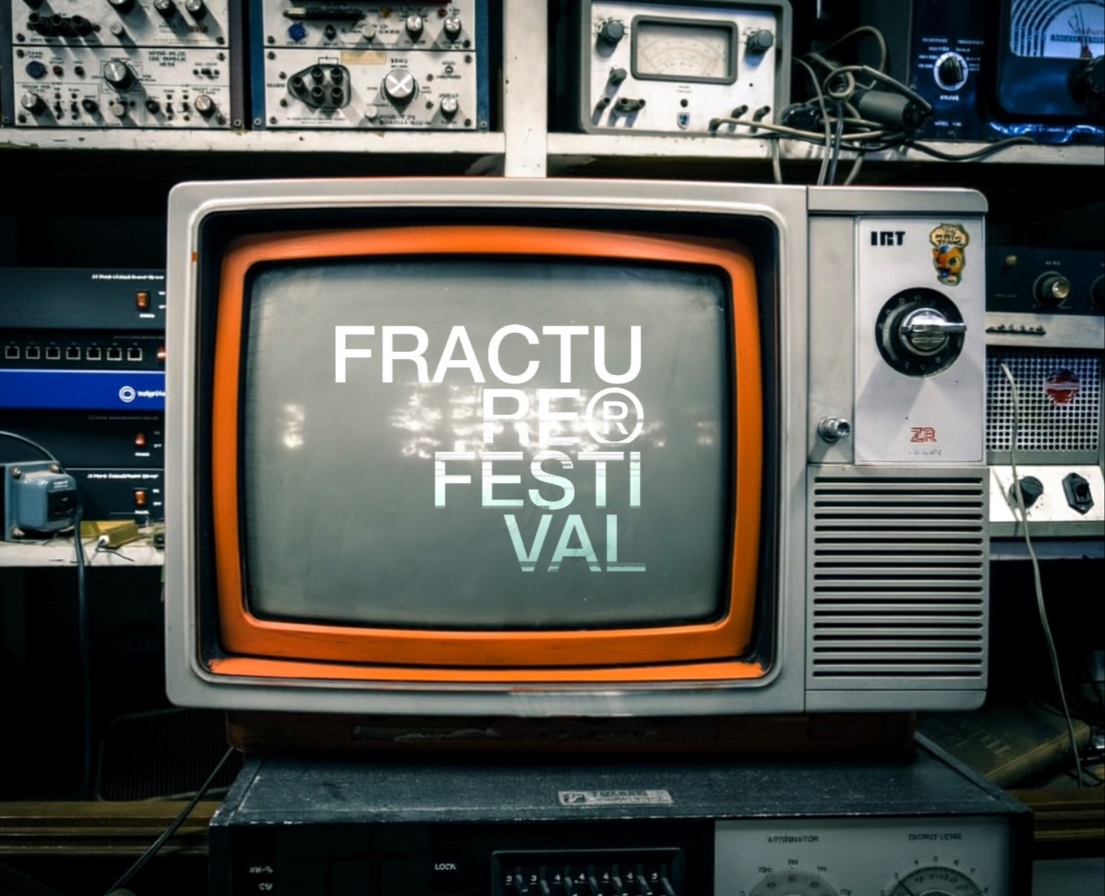 FRACTURE FESTIVAL — Брендинг, Графика на Dprofile