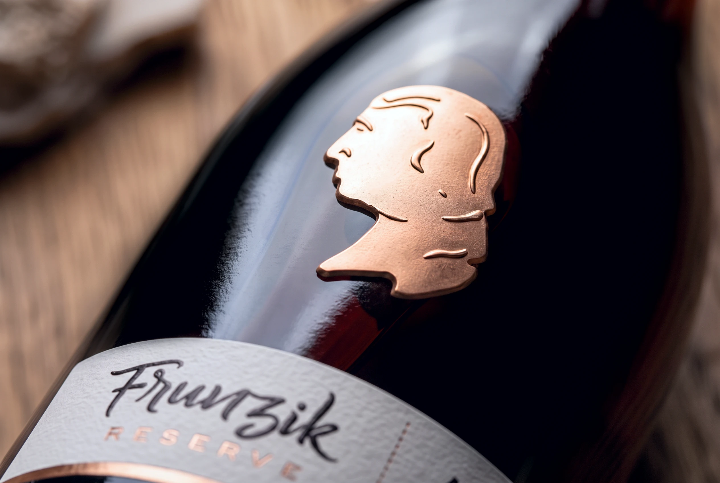 Frunzik Reserve — Изображение №1 — Брендинг, Графика на Dprofile