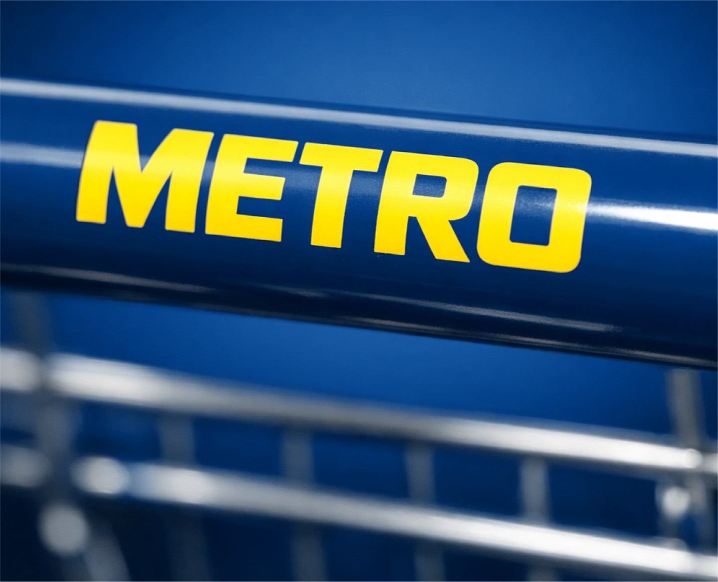 Рекламная кампания для гипермаркета METRO на Dprofile