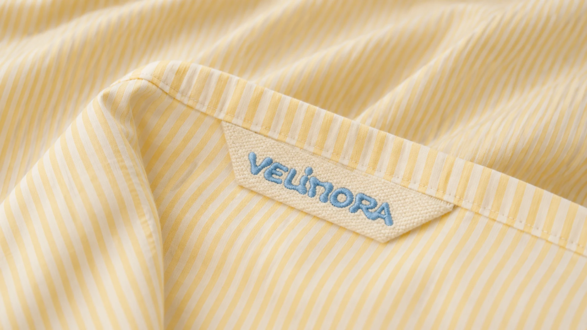 Brand Identity for a soft home textile brand — Velinora — Изображение №9 — Брендинг на Dprofile