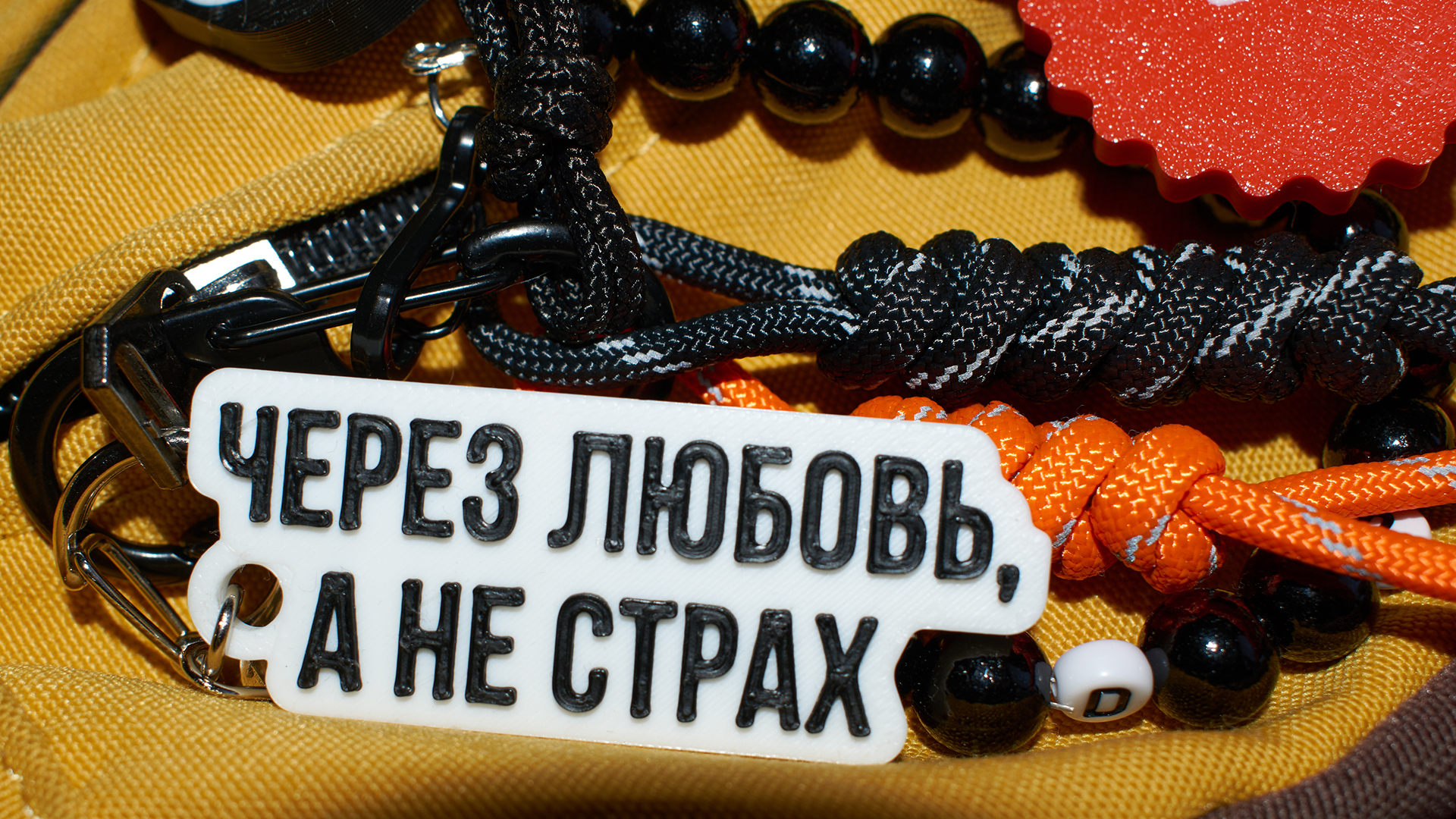 Мерч для дизайнеров — Изображение №13 — Брендинг, Графика на Dprofile