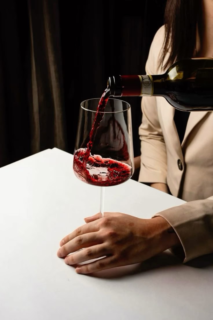Hidden Wine — Изображение №7 — Брендинг на Dprofile
