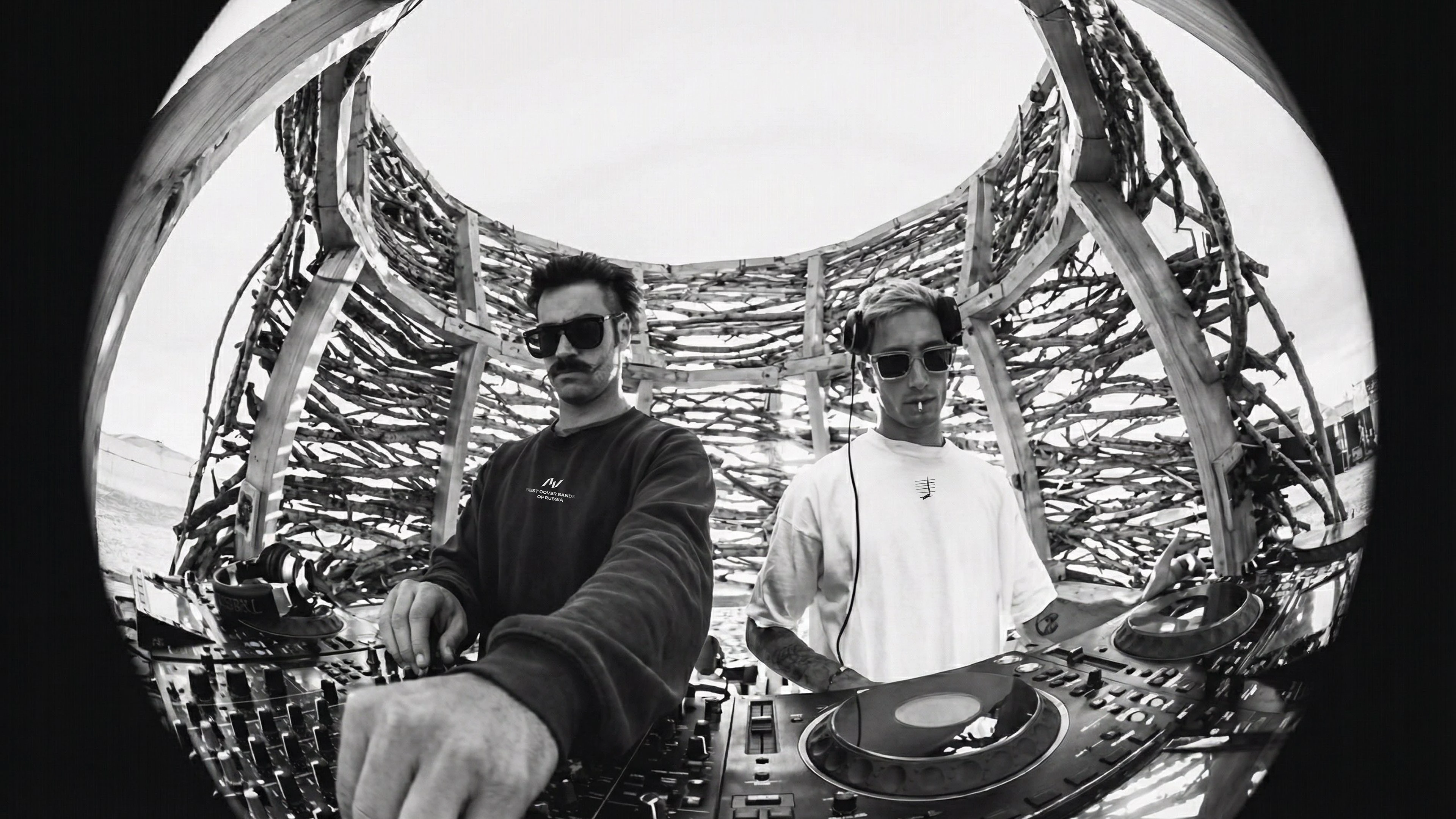 МЕРЧ / ЗАПИСКИ ИВЕНТЩИКА / ЛИХТЕР СТУДИЯ — Изображение №16 — Брендинг, Графика на Dprofile