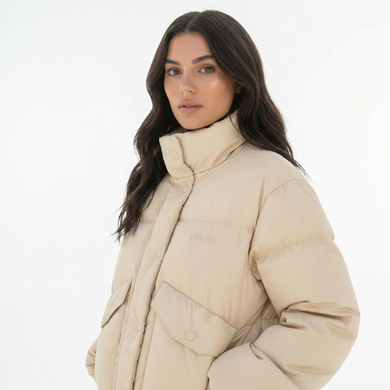 AI-фотосессии для маркетплейсов (ниша fashion) — Изображение №2 — Брендинг, 3D на Dprofile