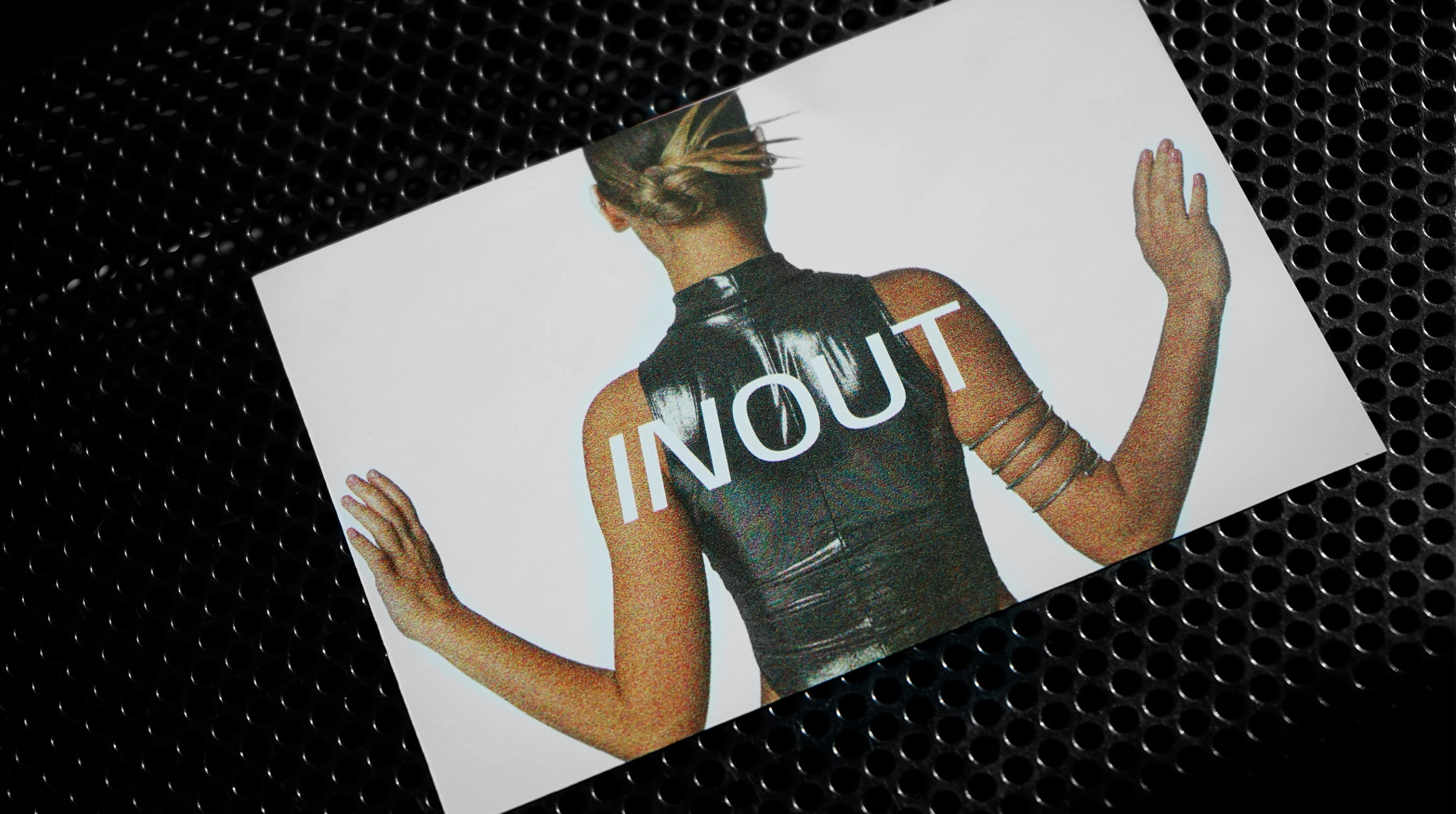 INOUT — концептуальный бренд одежды — Изображение №17 — Брендинг, Графика на Dprofile