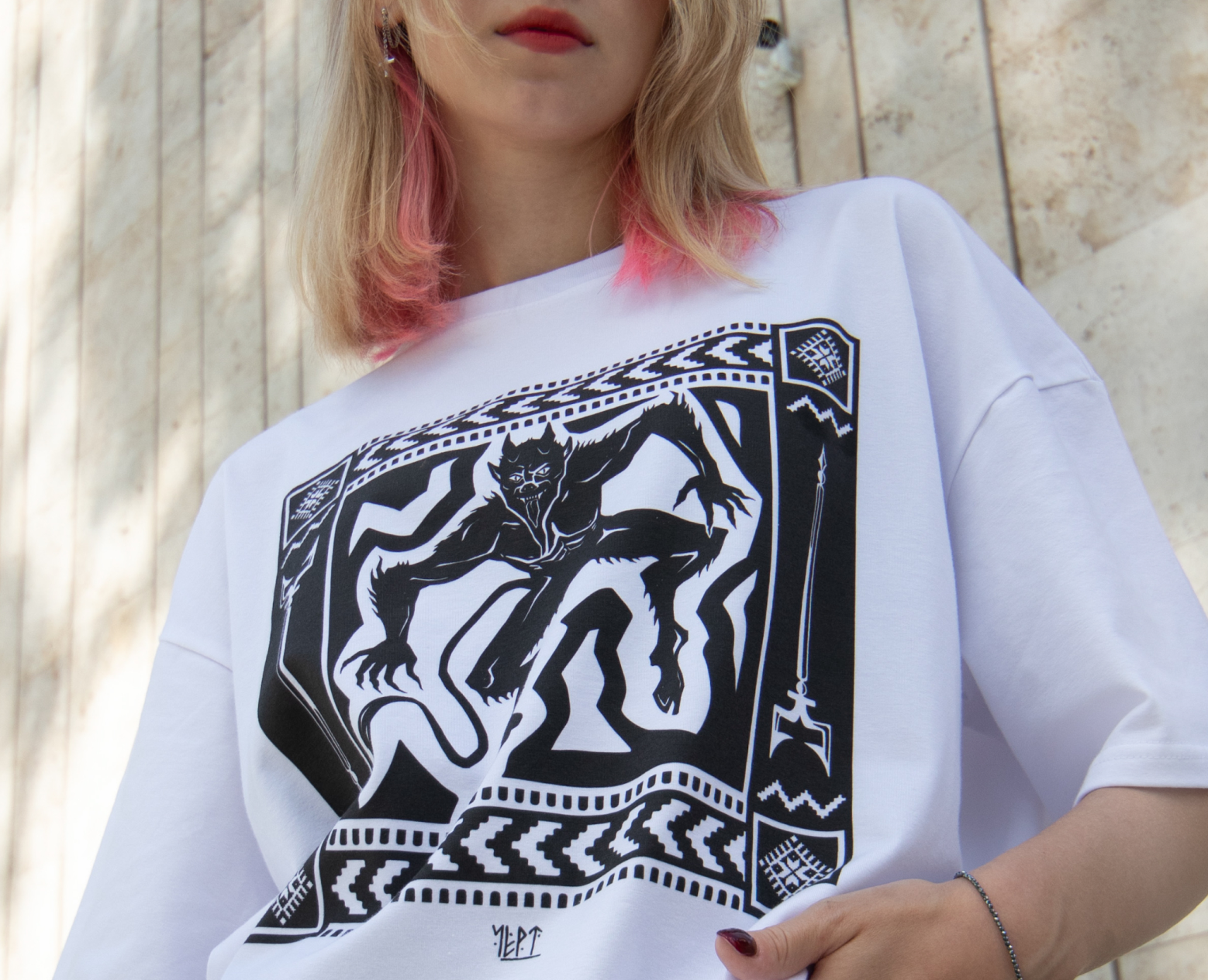 T-shirt DESIGN branding merch на Dprofile