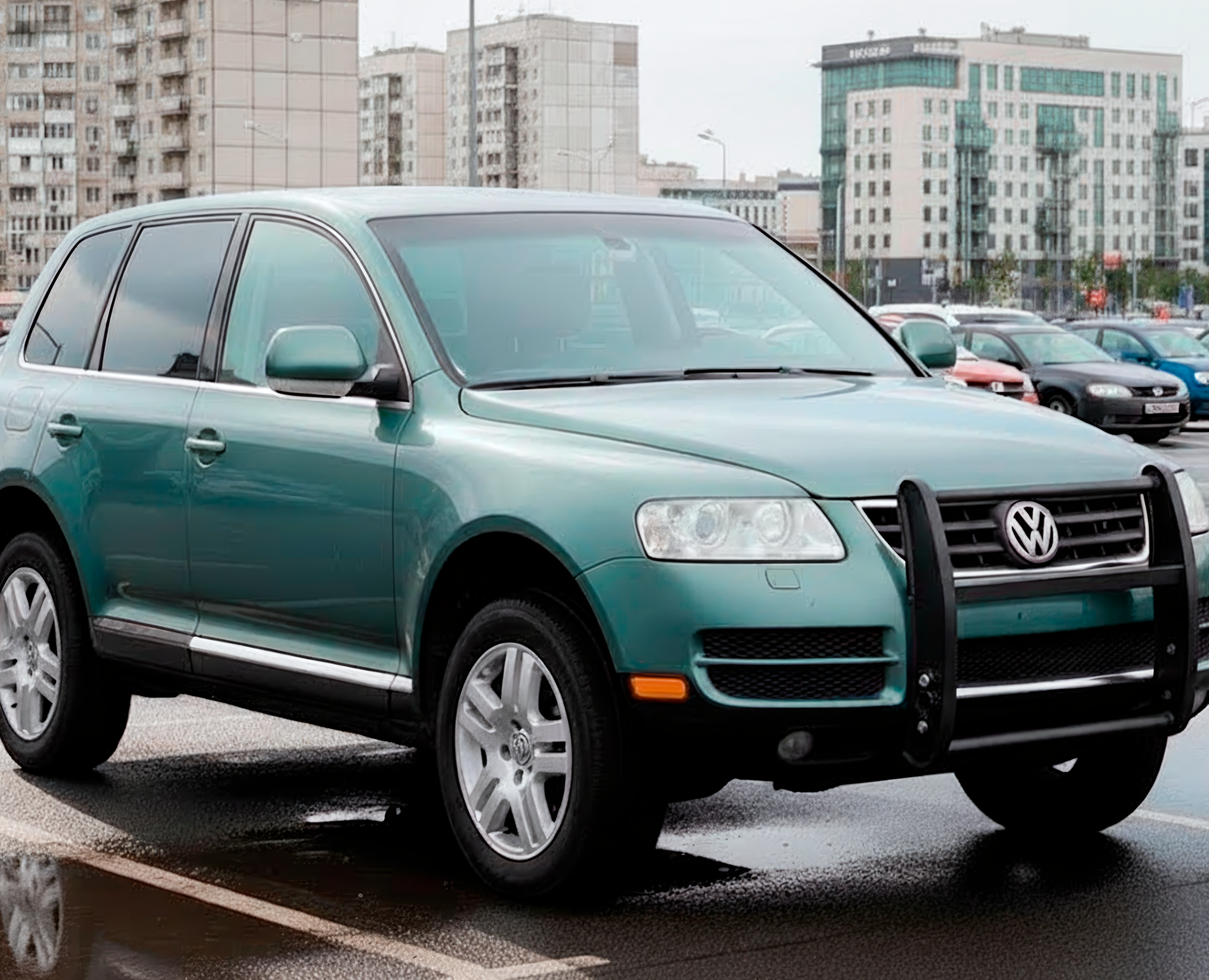 Photorealistic Product Placement: — Брендинг, Графика на Dprofile