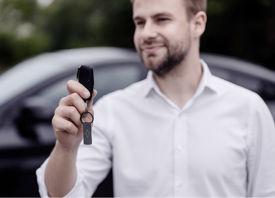 Лого и фирменный стиль автопроката — Изображение №9 — Брендинг на Dprofile