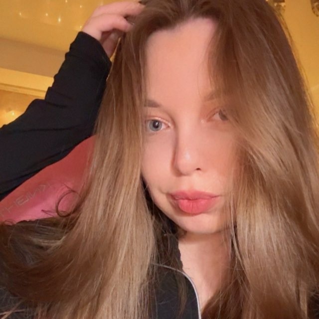 Аватар пользователя adèle sivkosvkaya