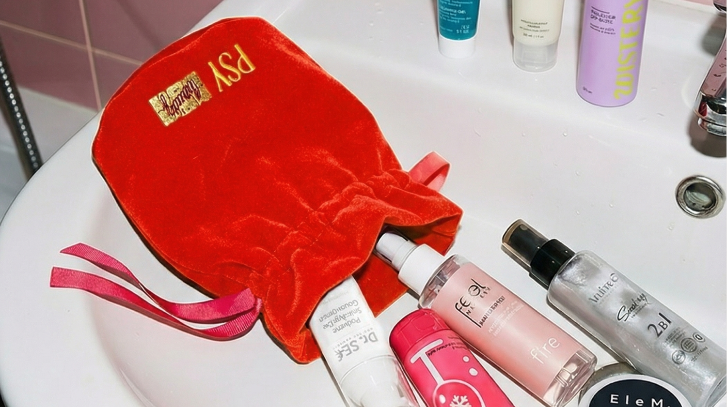 AI Photoshoot NBB x PSY — Изображение №1 — Нейро на Dprofile