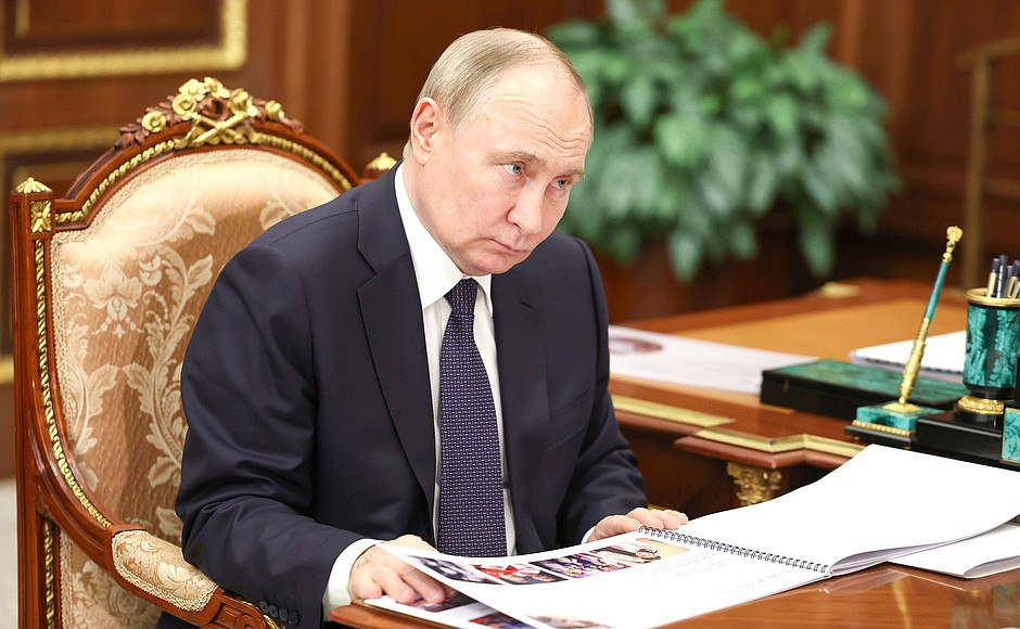 Дизайн презентаций Уполномоченного по правам ребенка — Изображение №3 — Маркетинг на Dprofile