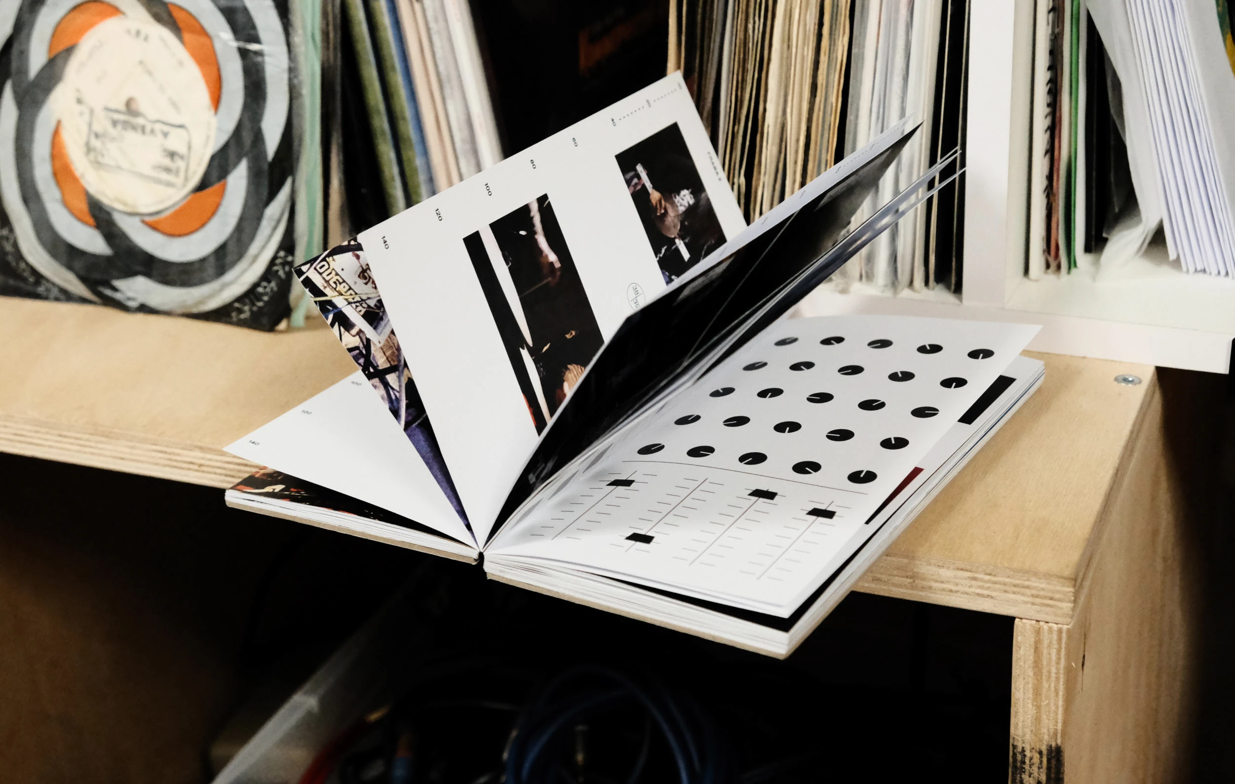 Экспериментальная музыка как аудиовизуальный перфоманс — Изображение №16 — Графика на Dprofile