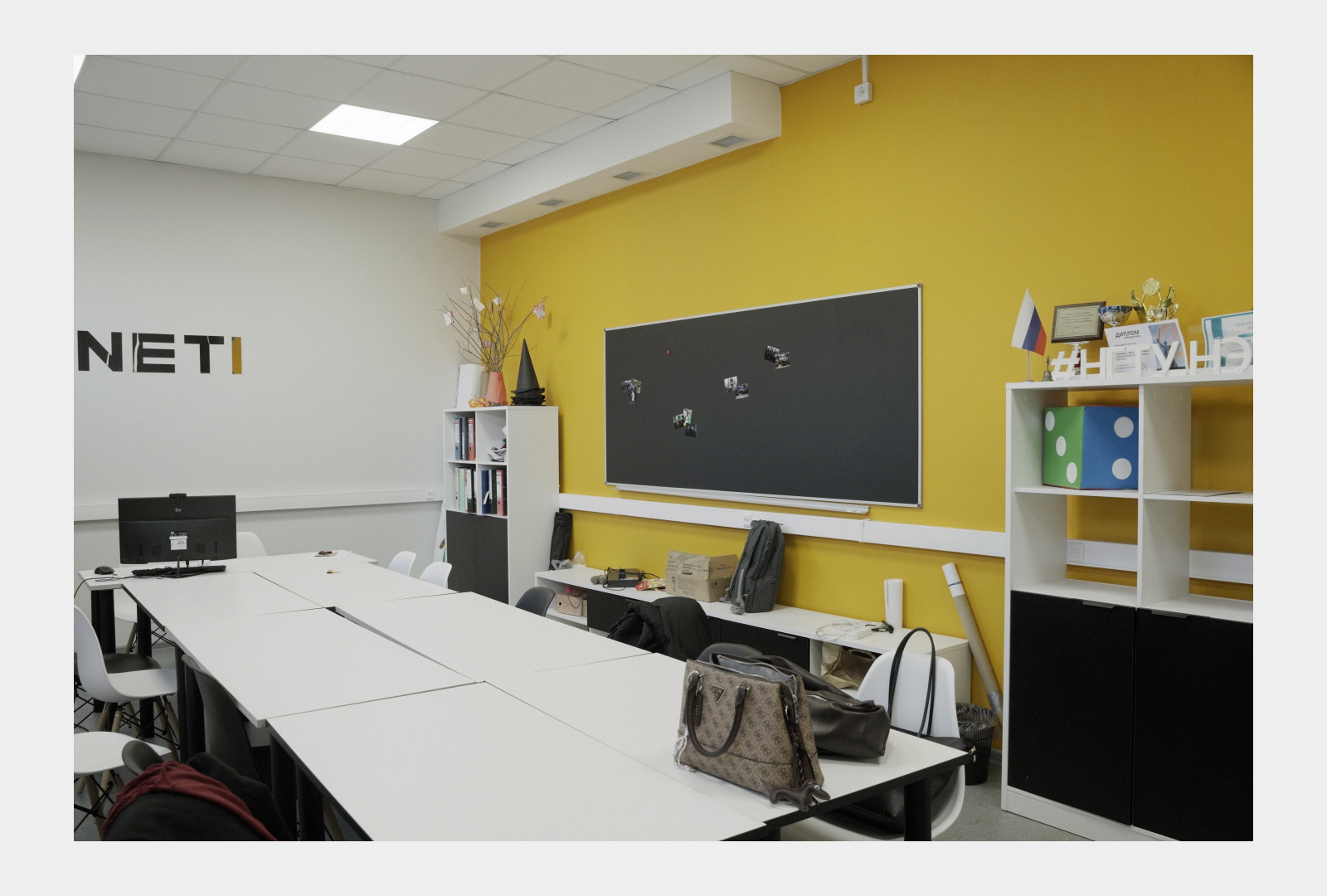 Дизайн студенческого пространства "35-й дом" — Изображение №12 — Графика, 3D на Dprofile