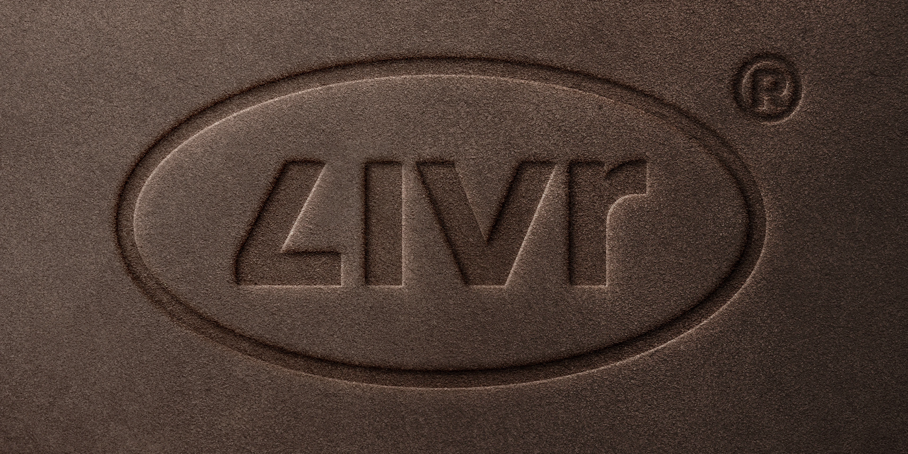 Айдентики и гайдлайн для бренда одежды — Изображение №2 — Брендинг на Dprofile